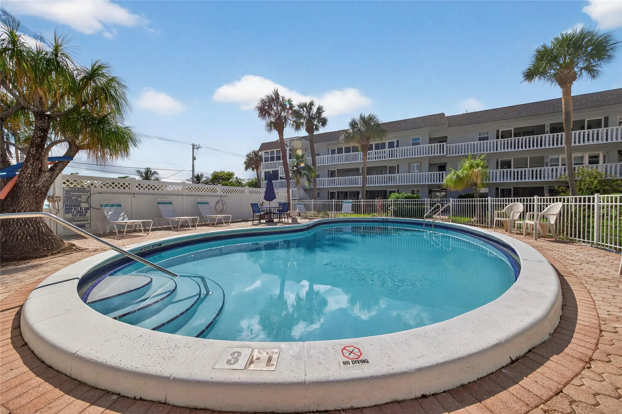 1971 SE 5th Ct, #205E