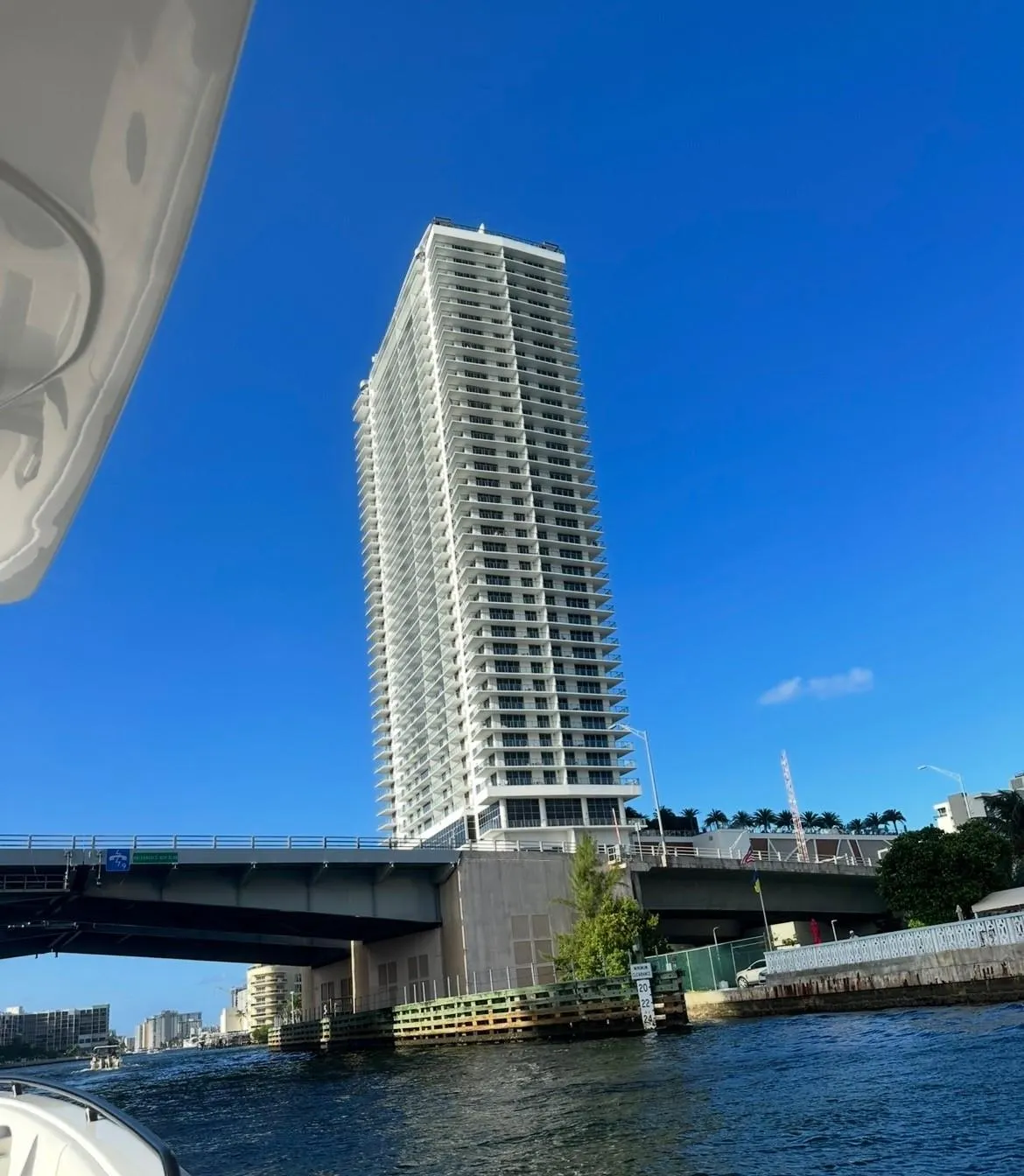 4010 S Ocean Dr, #R1102