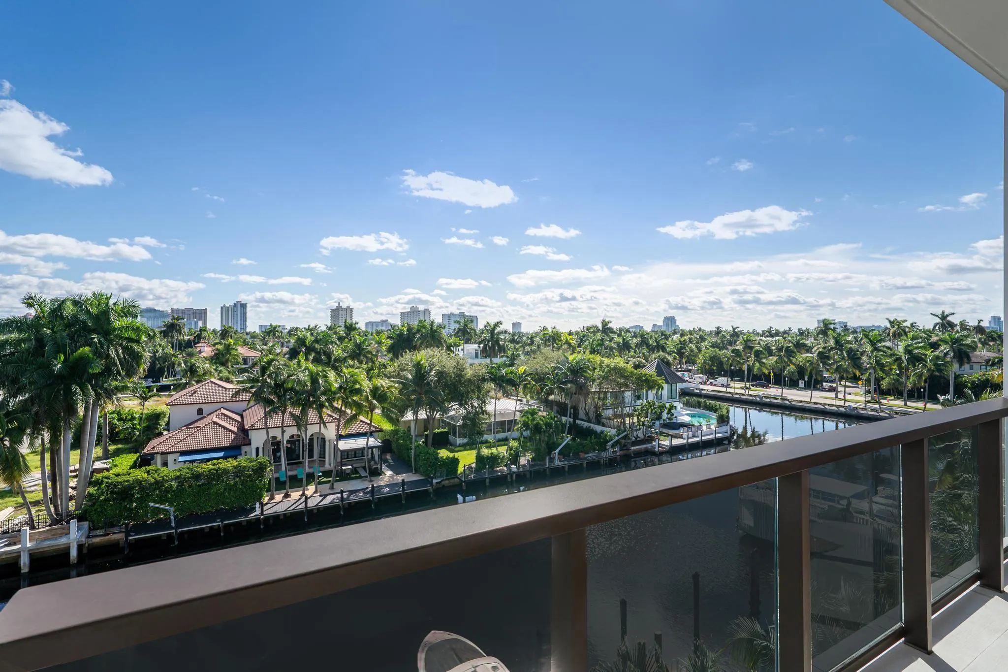20 ISLE OF VENICE DR, #PH2
