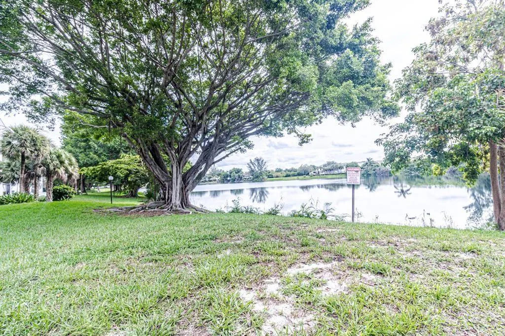 3280 Spanish Moss Ter, #209