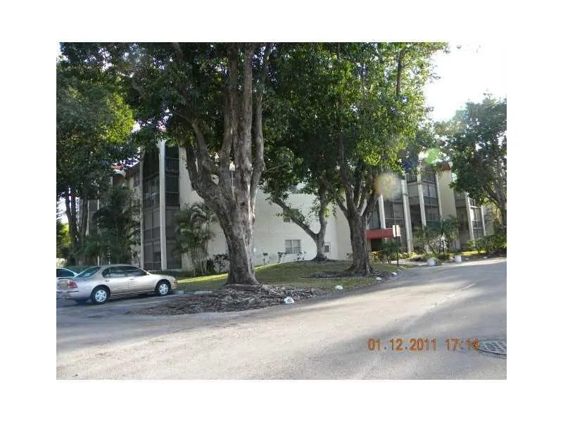 3280 Spanish Moss Ter, #209