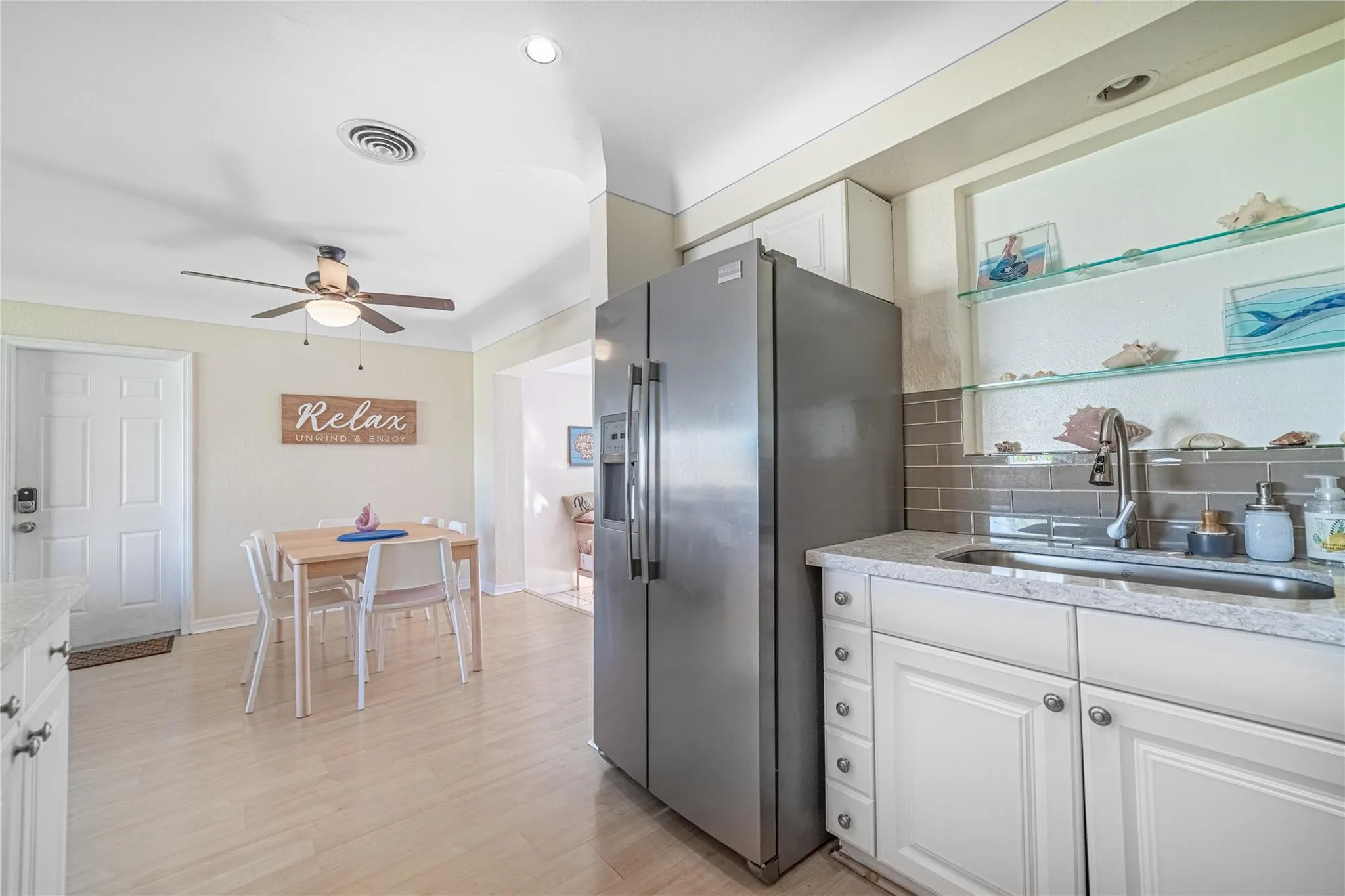 608 NE 24th Ave