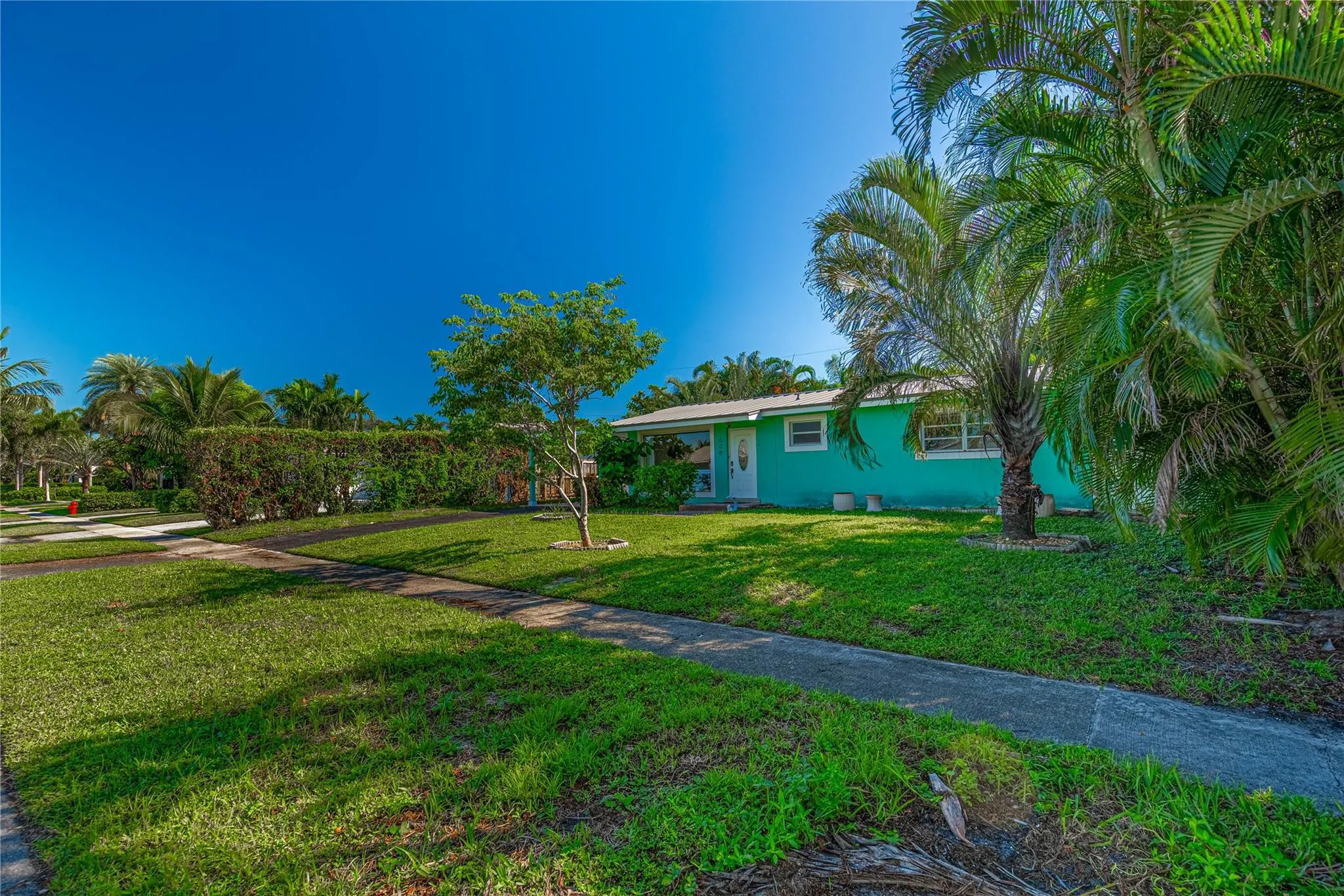608 NE 24th Ave