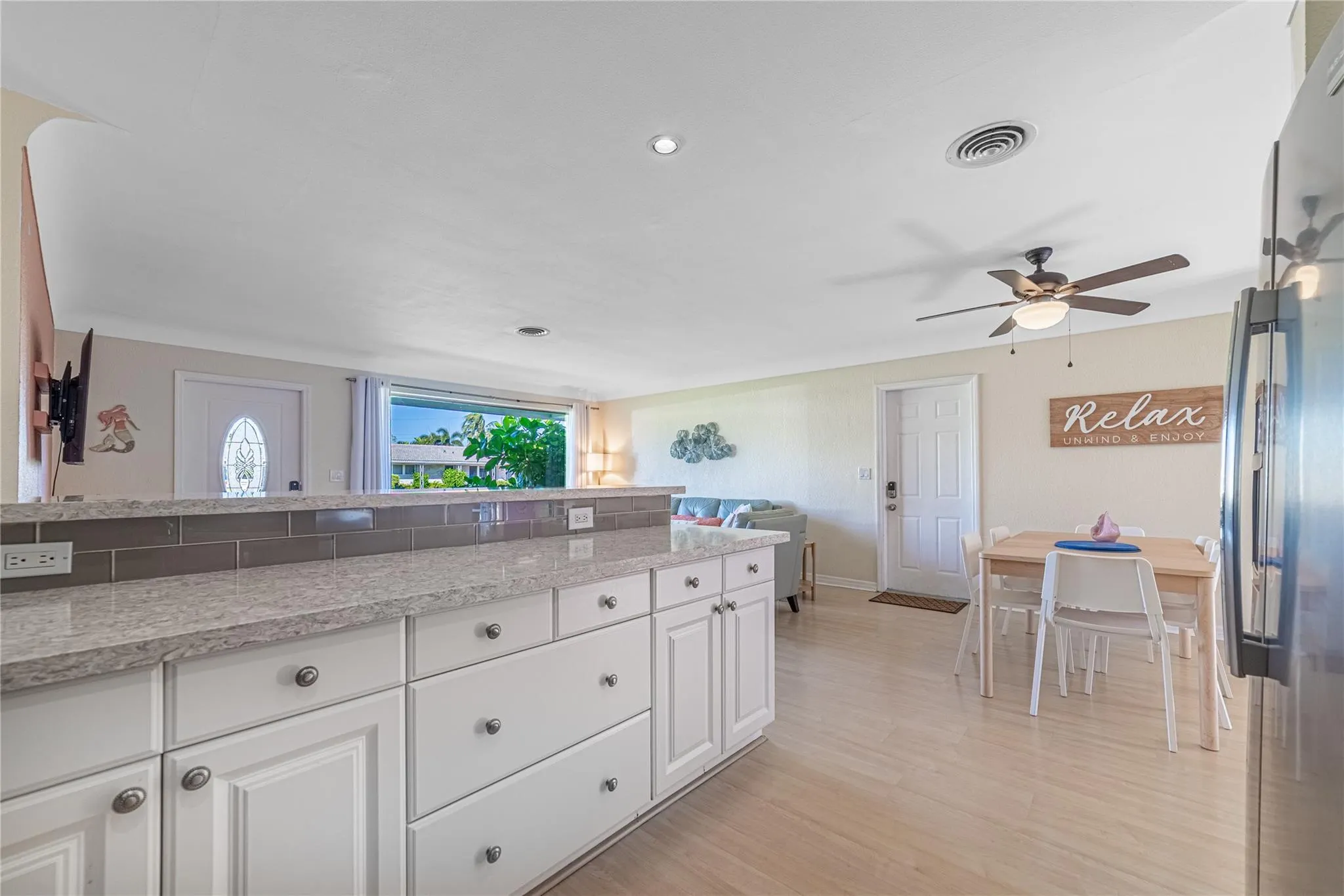 608 NE 24th Ave