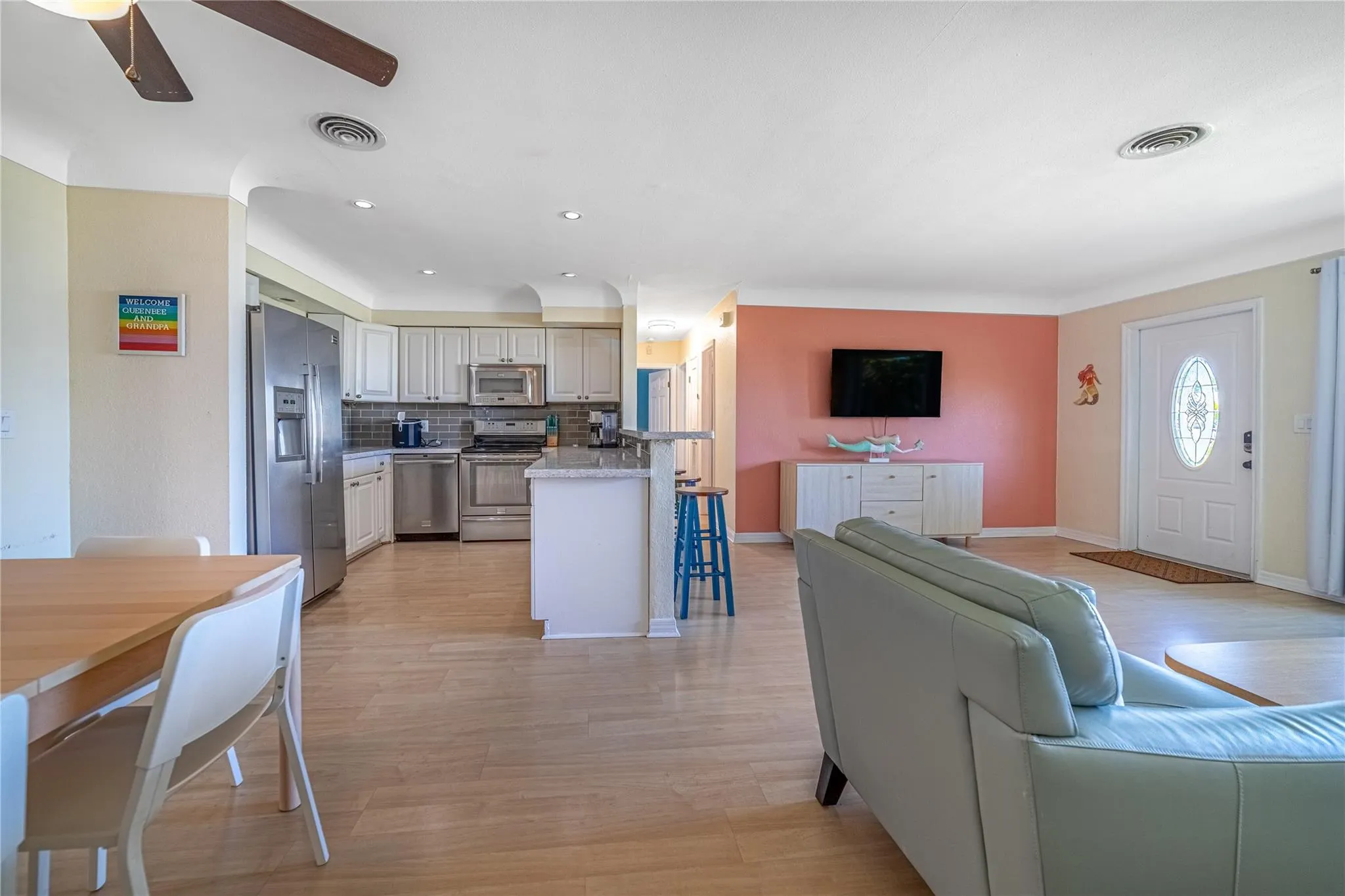 608 NE 24th Ave