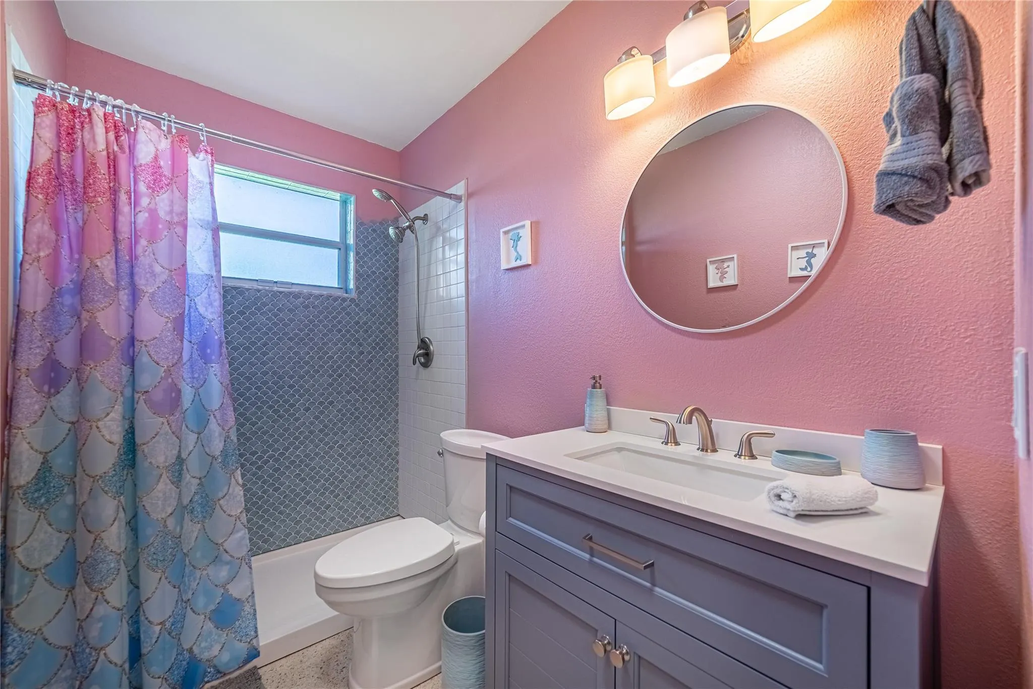 608 NE 24th Ave