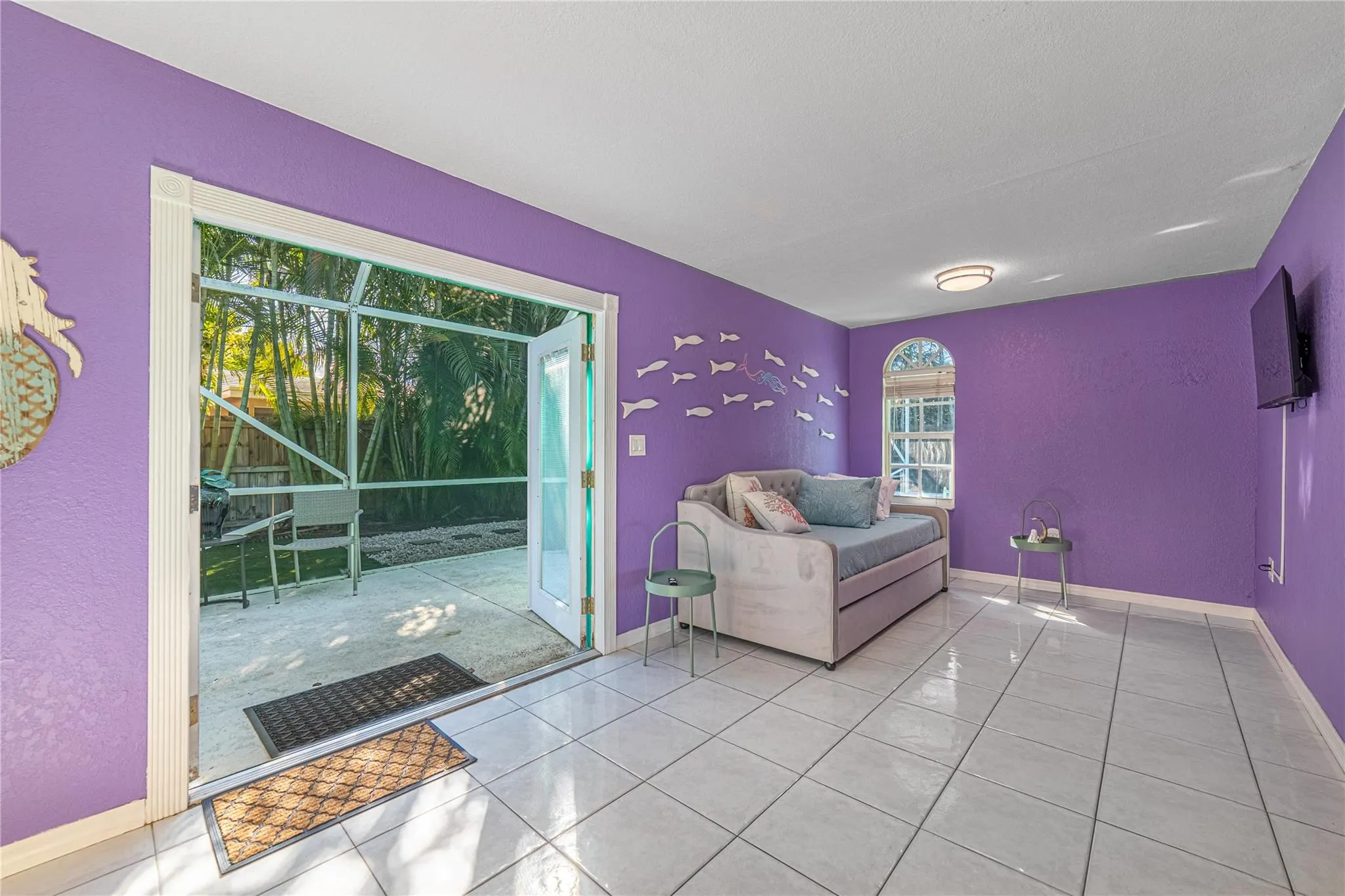 608 NE 24th Ave