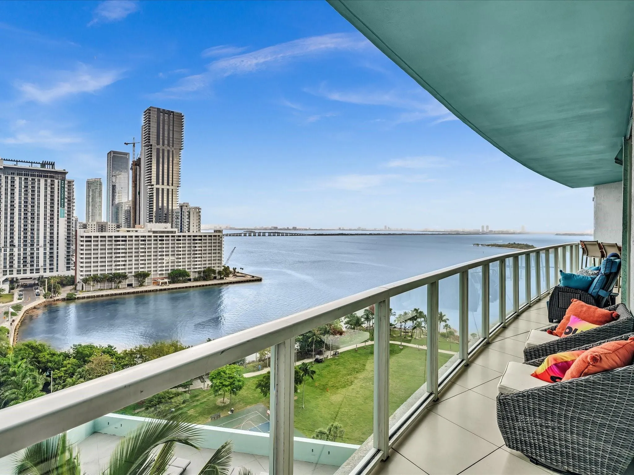1900 N Bayshore Dr, #1504
