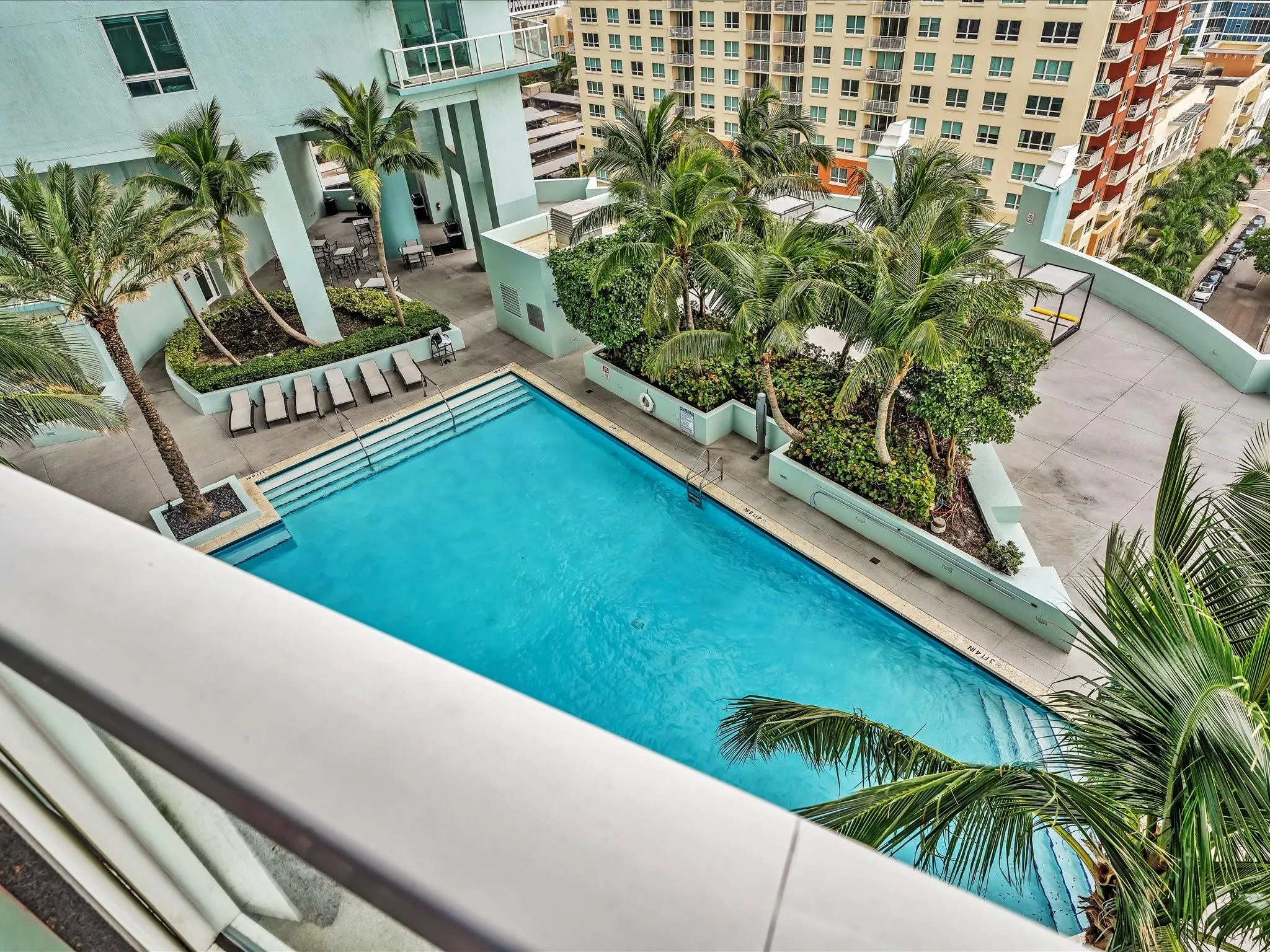 1900 N Bayshore Dr, #1504
