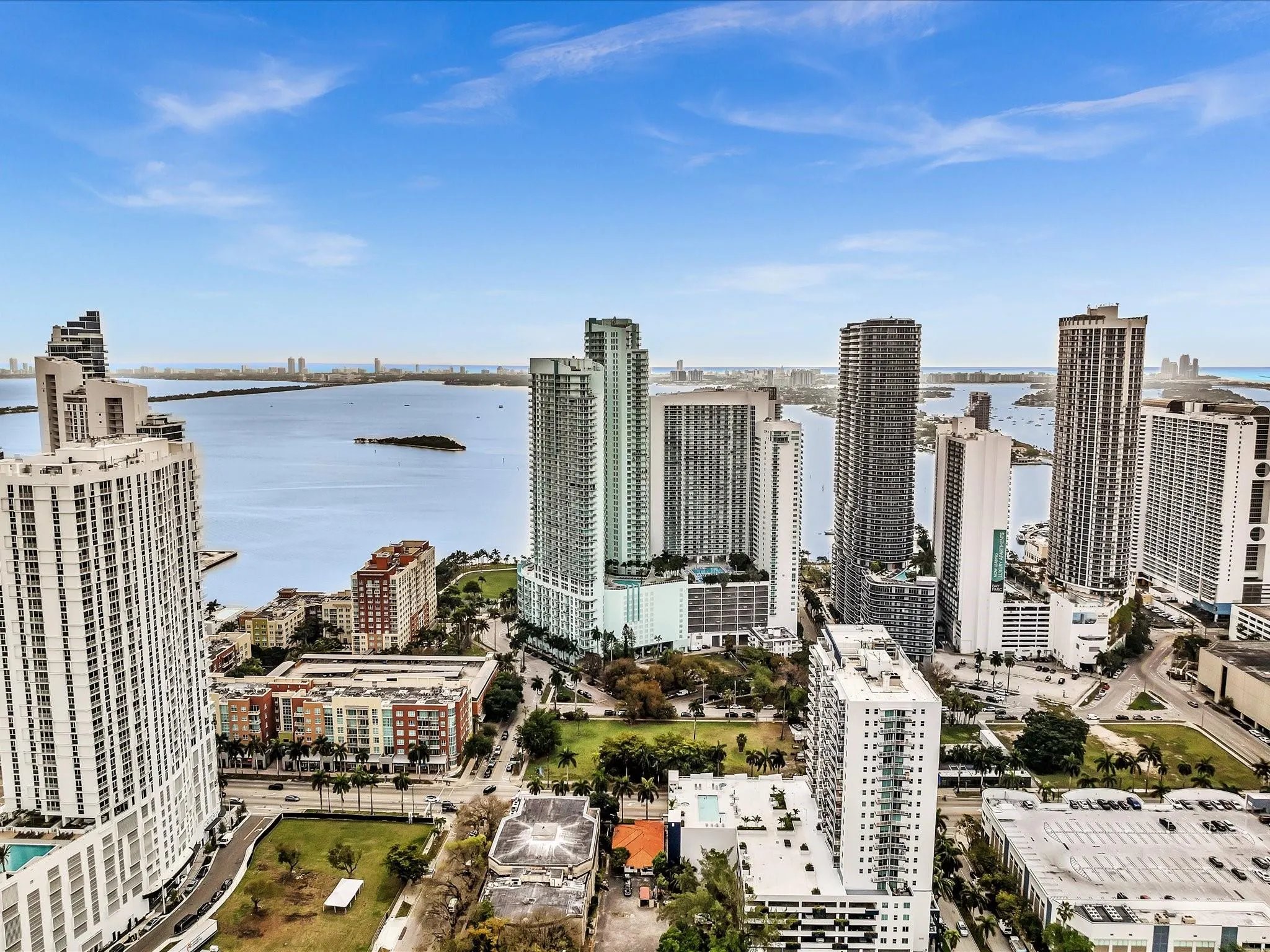 1900 N Bayshore Dr, #1504