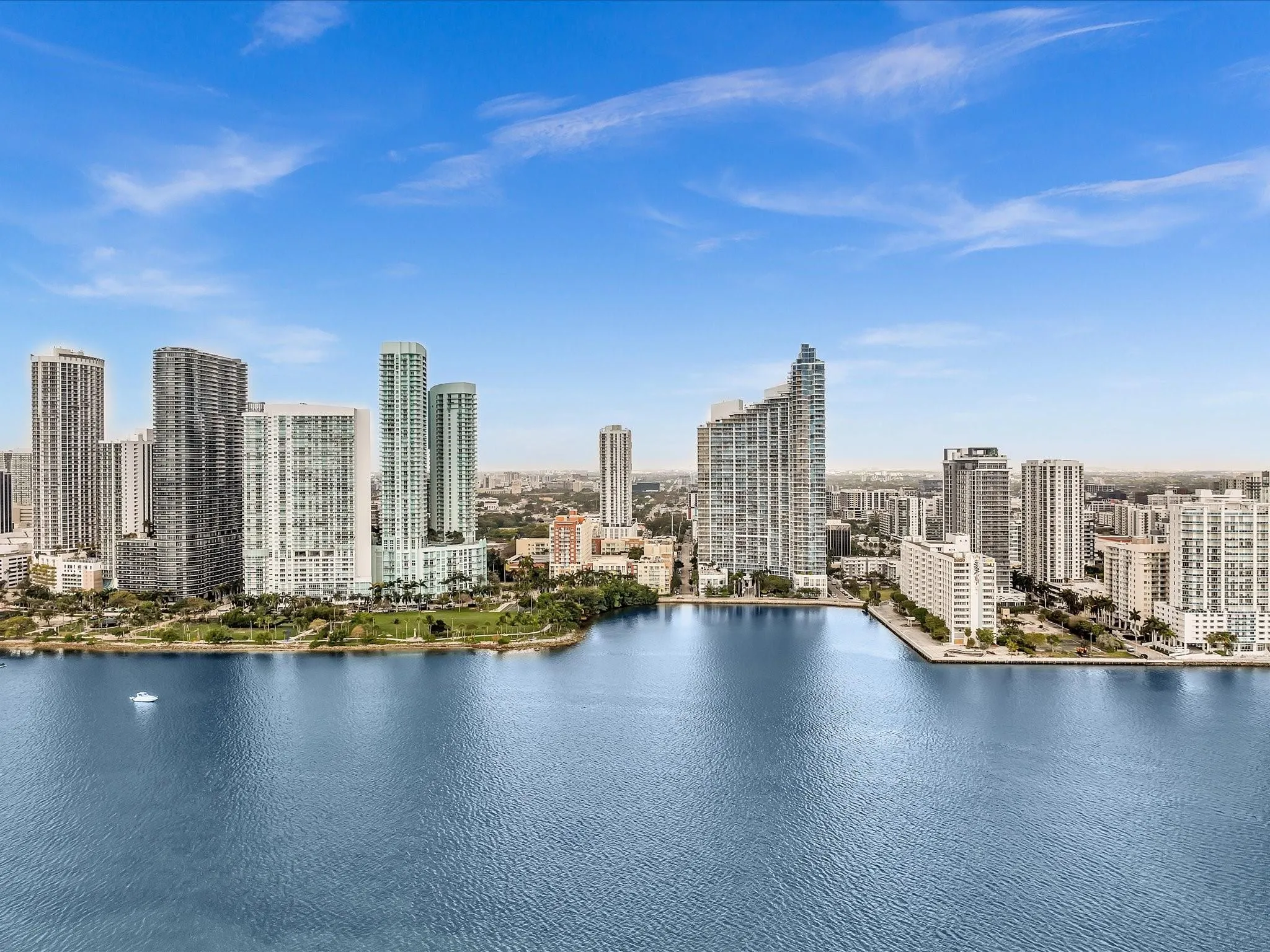 1900 N Bayshore Dr, #1504