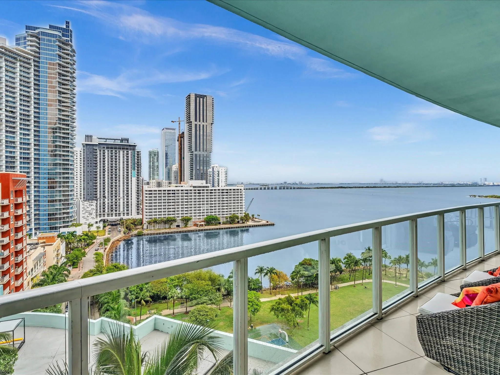 1900 N Bayshore Dr, #1504