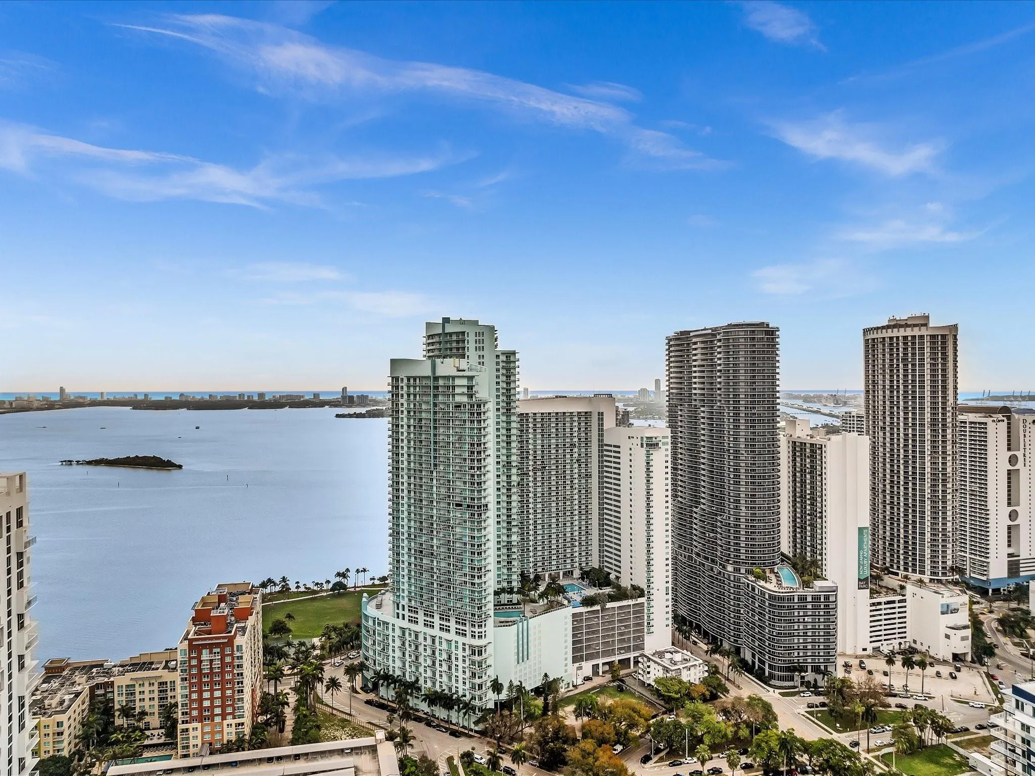 1900 N Bayshore Dr, #1504