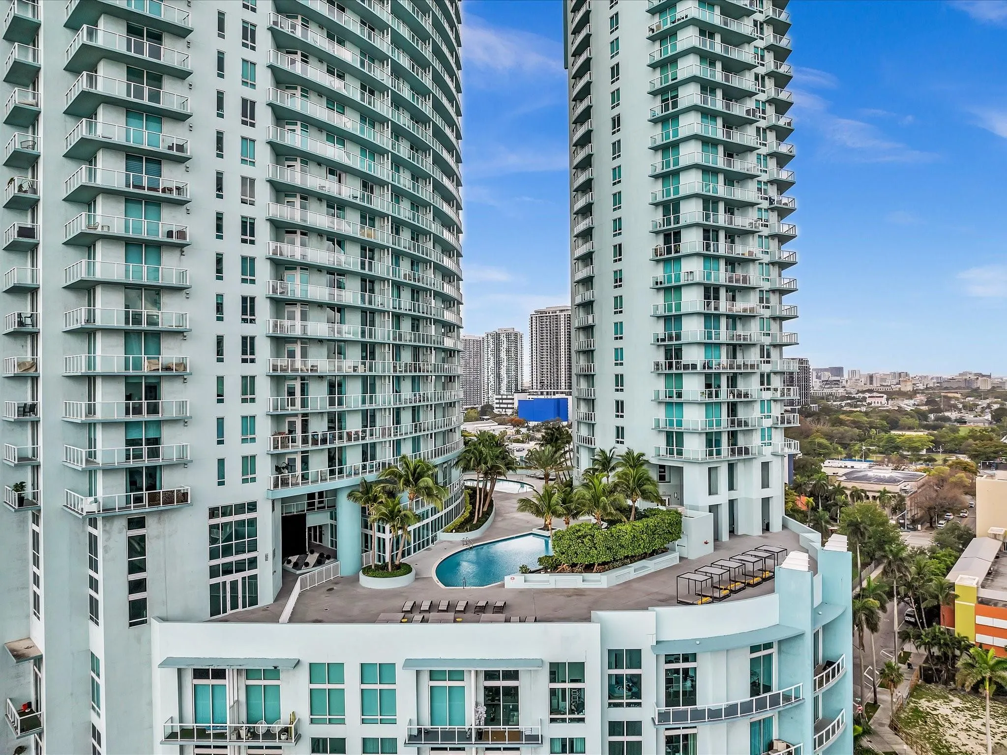 1900 N Bayshore Dr, #1504