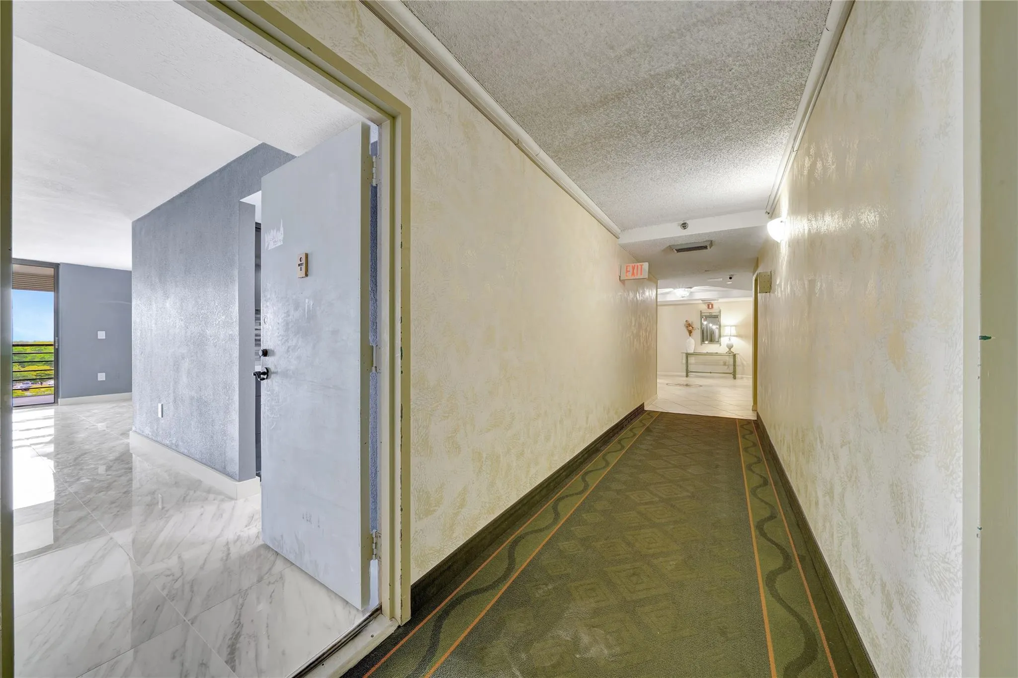 1100 Saint Charles Pl, #708