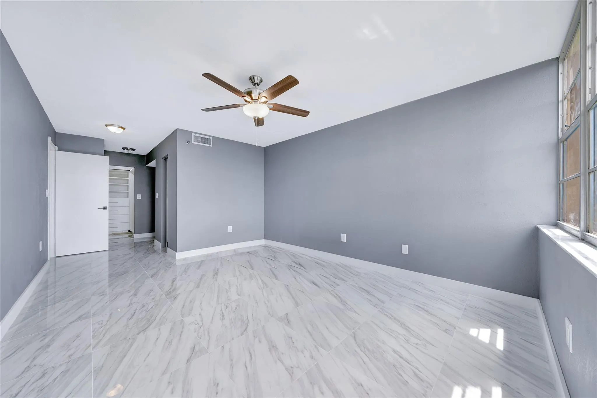 1100 Saint Charles Pl, #708