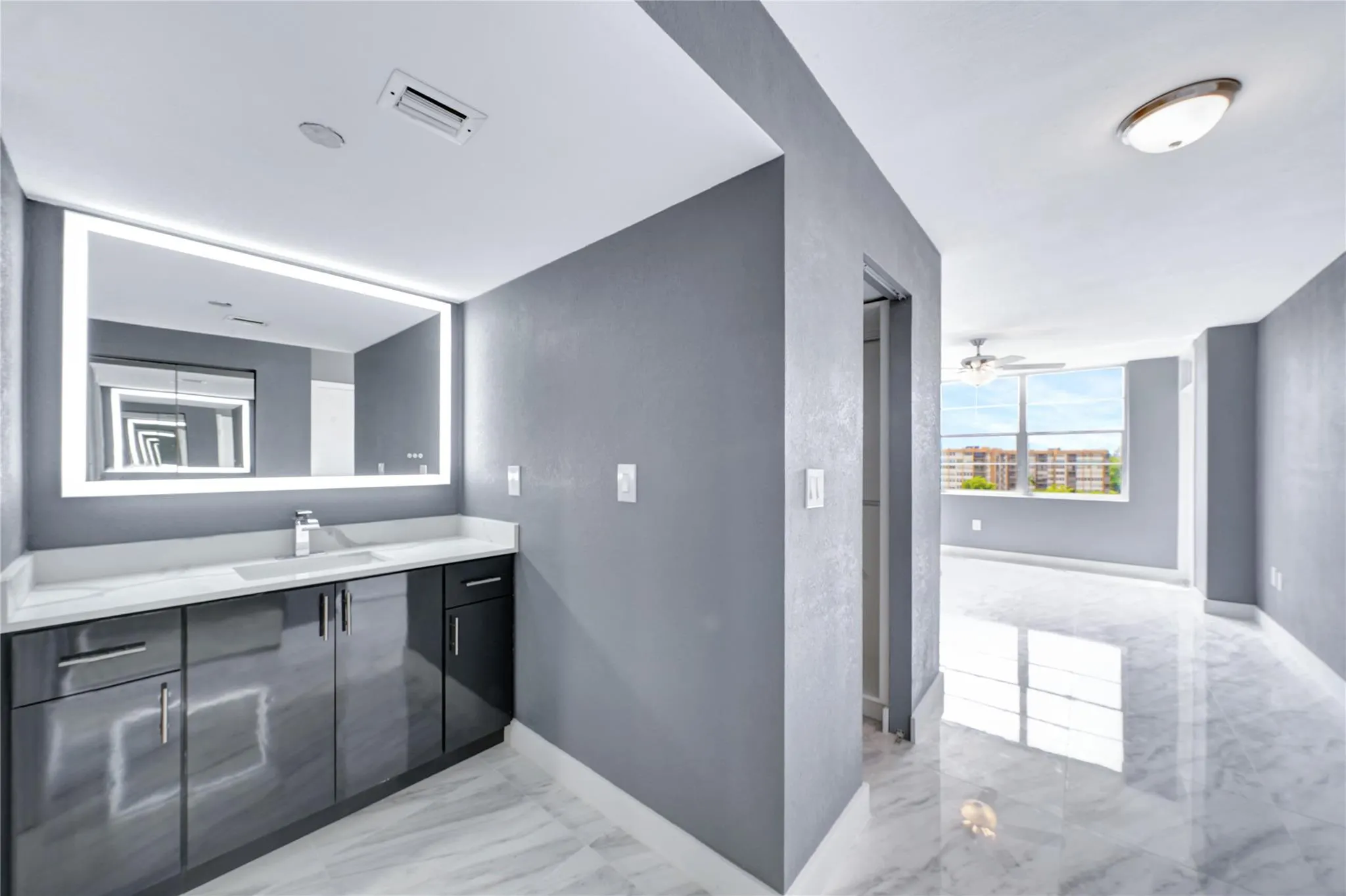 1100 Saint Charles Pl, #708