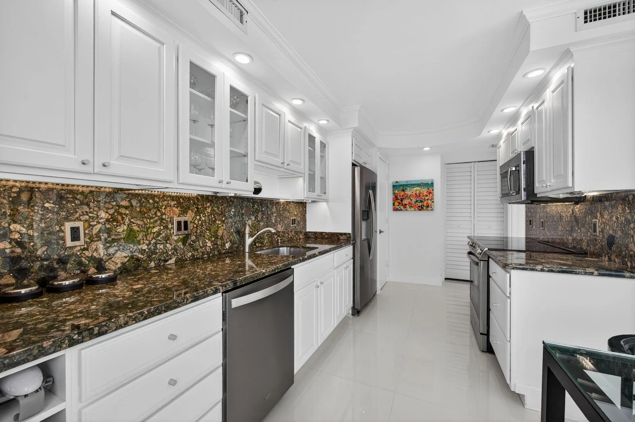 936 Intracoastal Dr, #3C