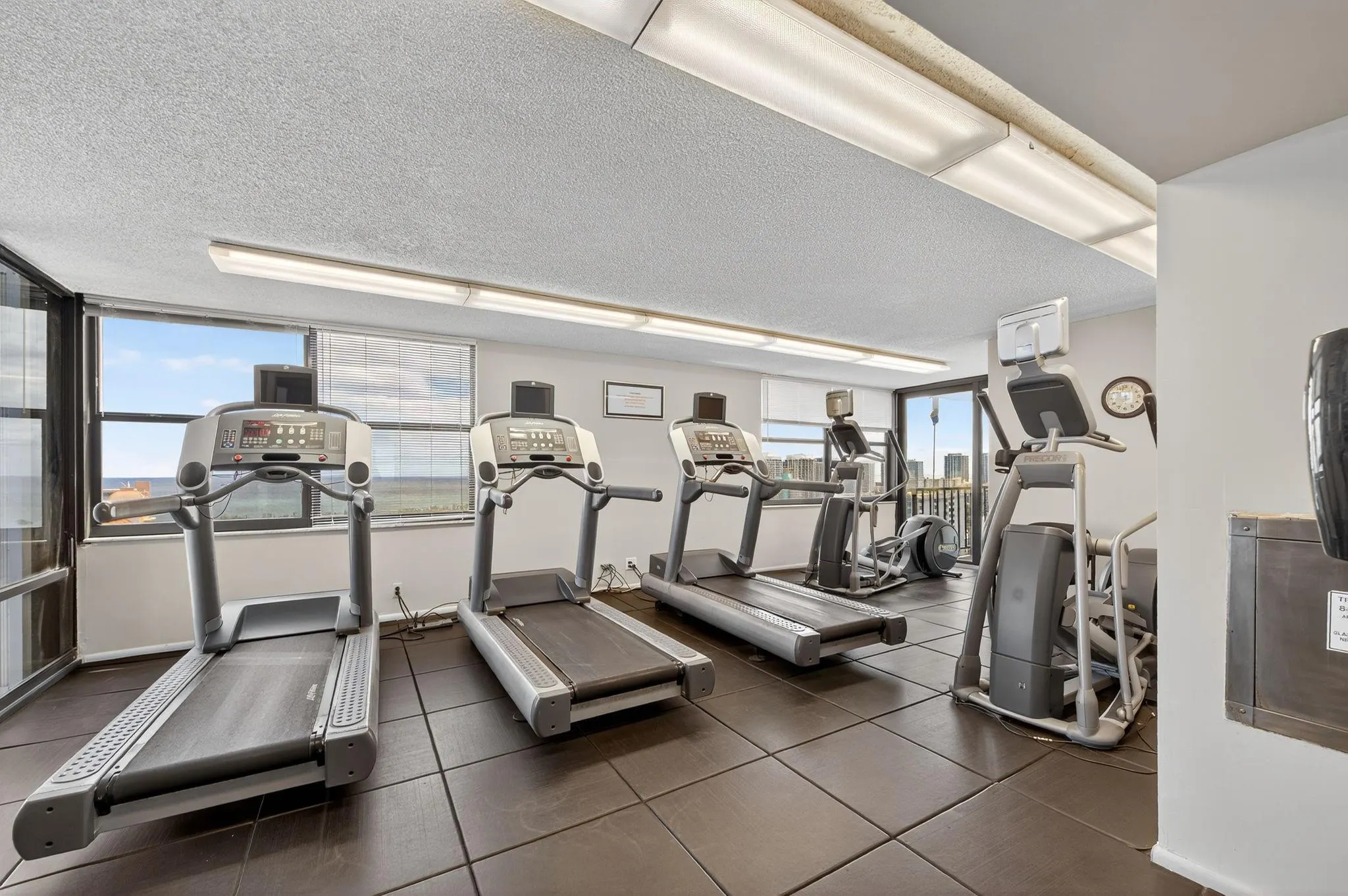 936 Intracoastal Dr, #3C