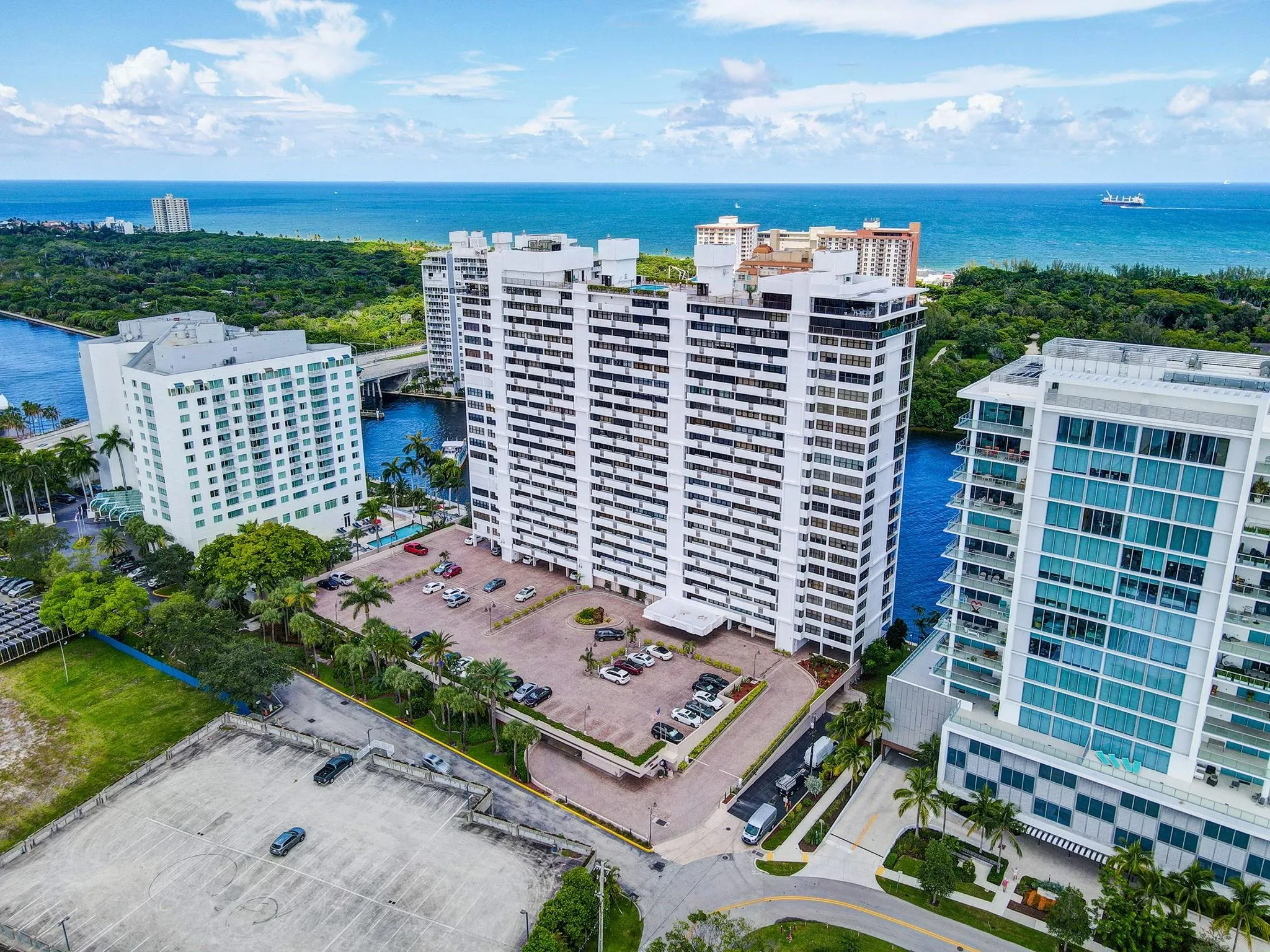 936 Intracoastal Dr, #3C
