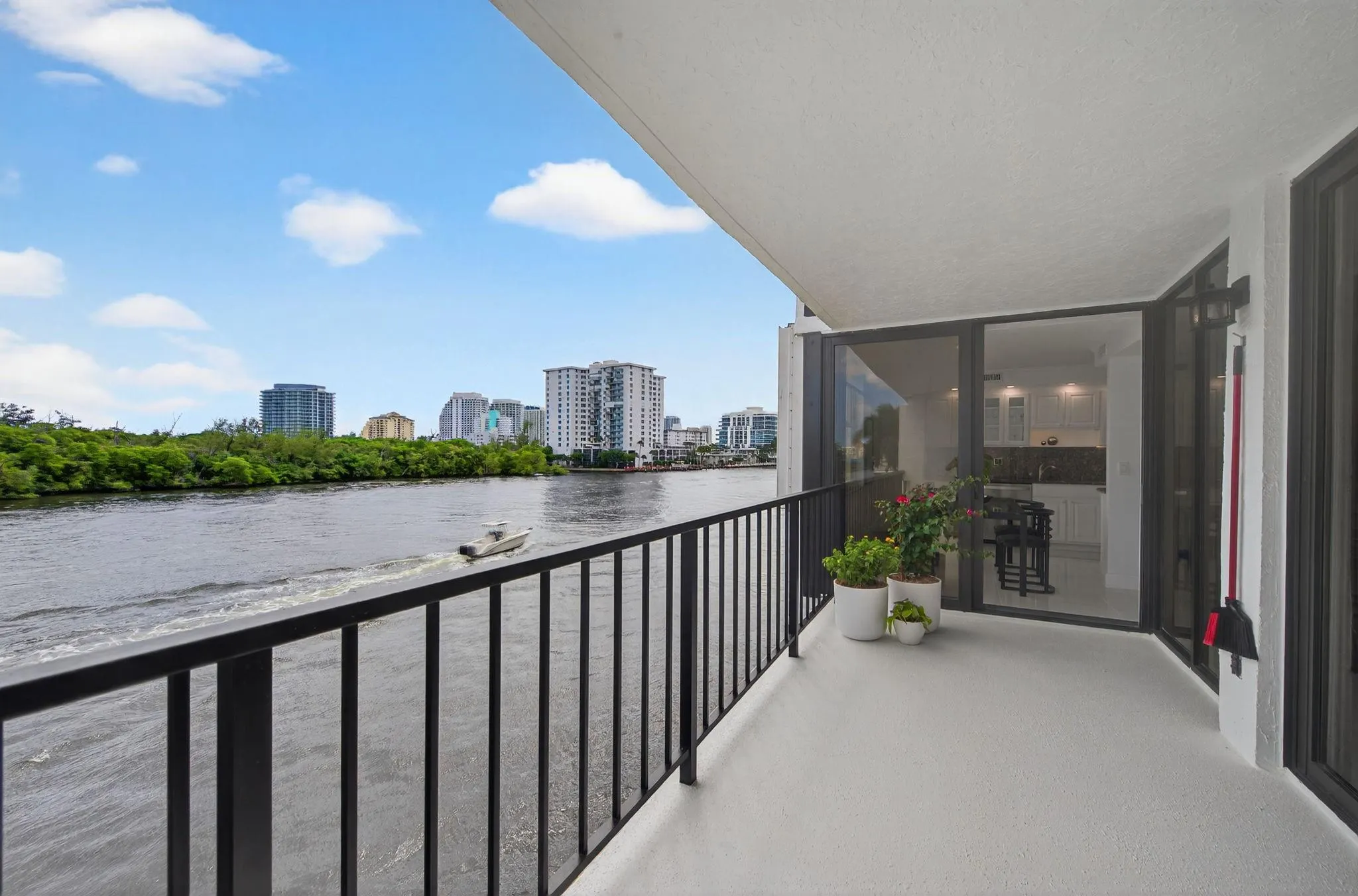 936 Intracoastal Dr, #3C