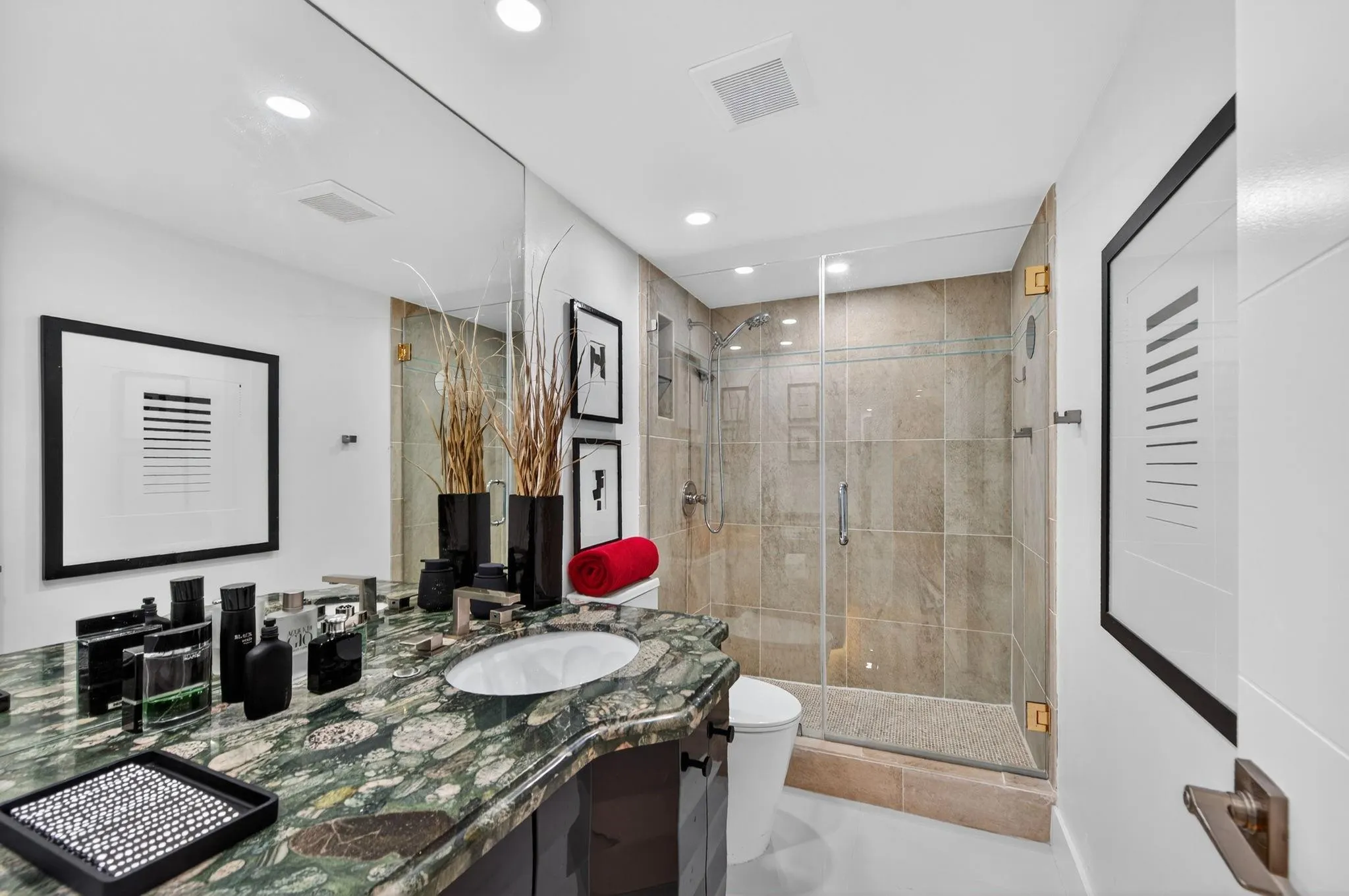 936 Intracoastal Dr, #3C