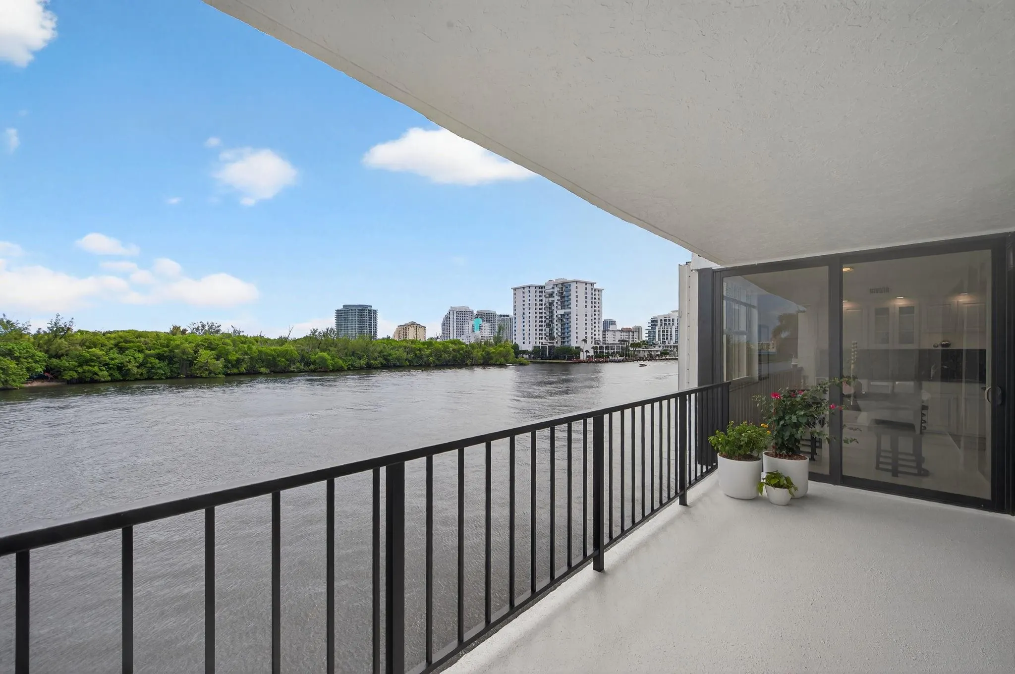 936 Intracoastal Dr, #3C