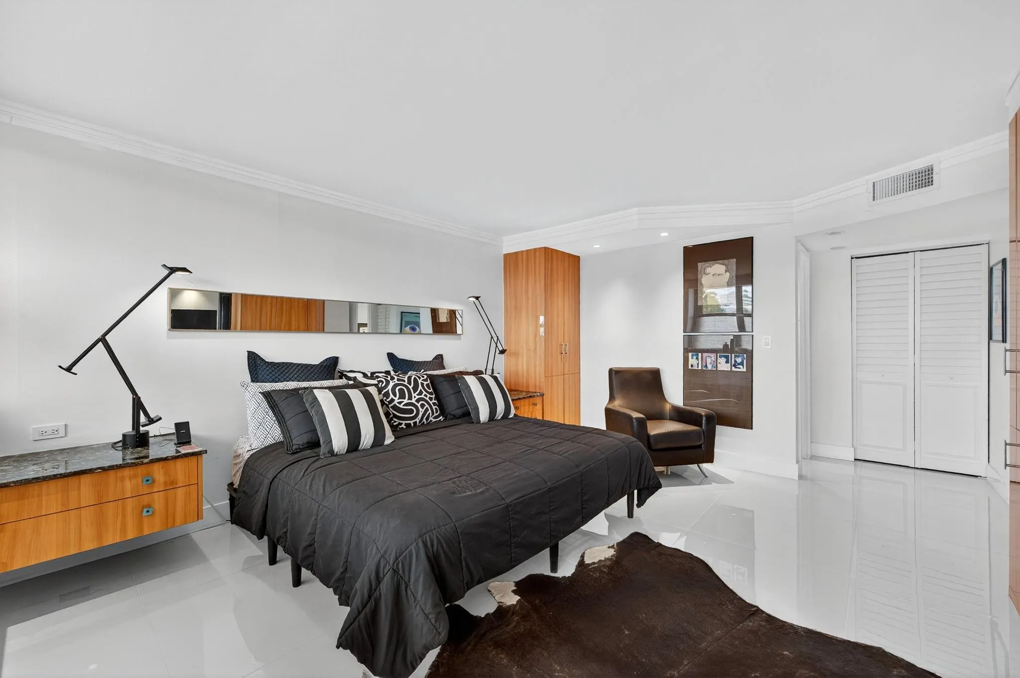 936 Intracoastal Dr, #3C