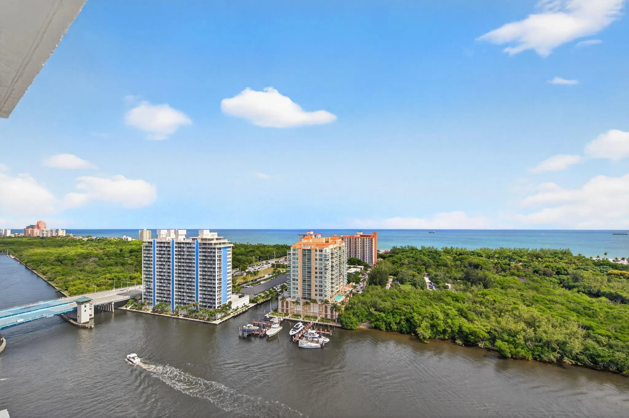 936 Intracoastal Dr, #3C