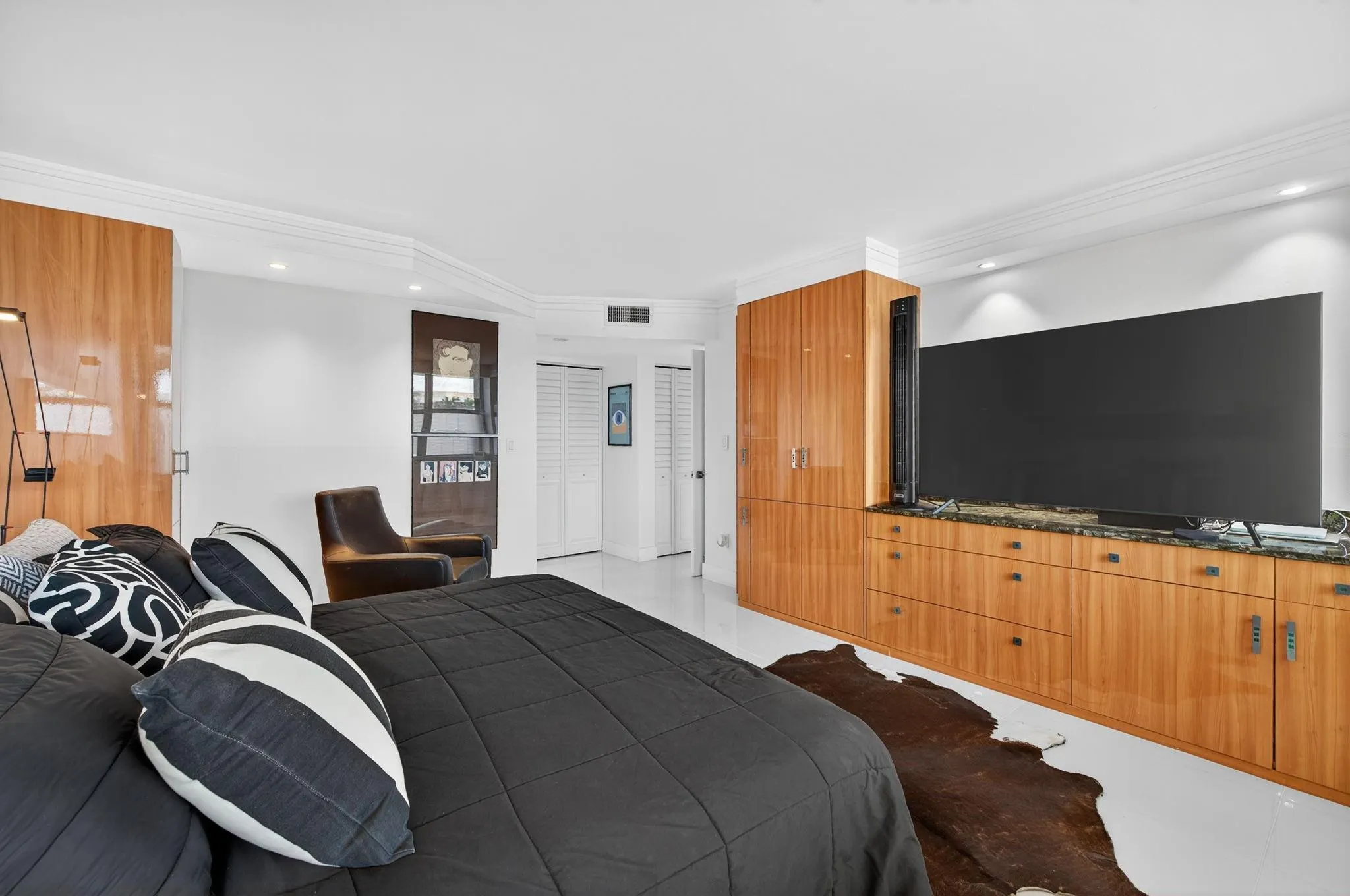 936 Intracoastal Dr, #3C
