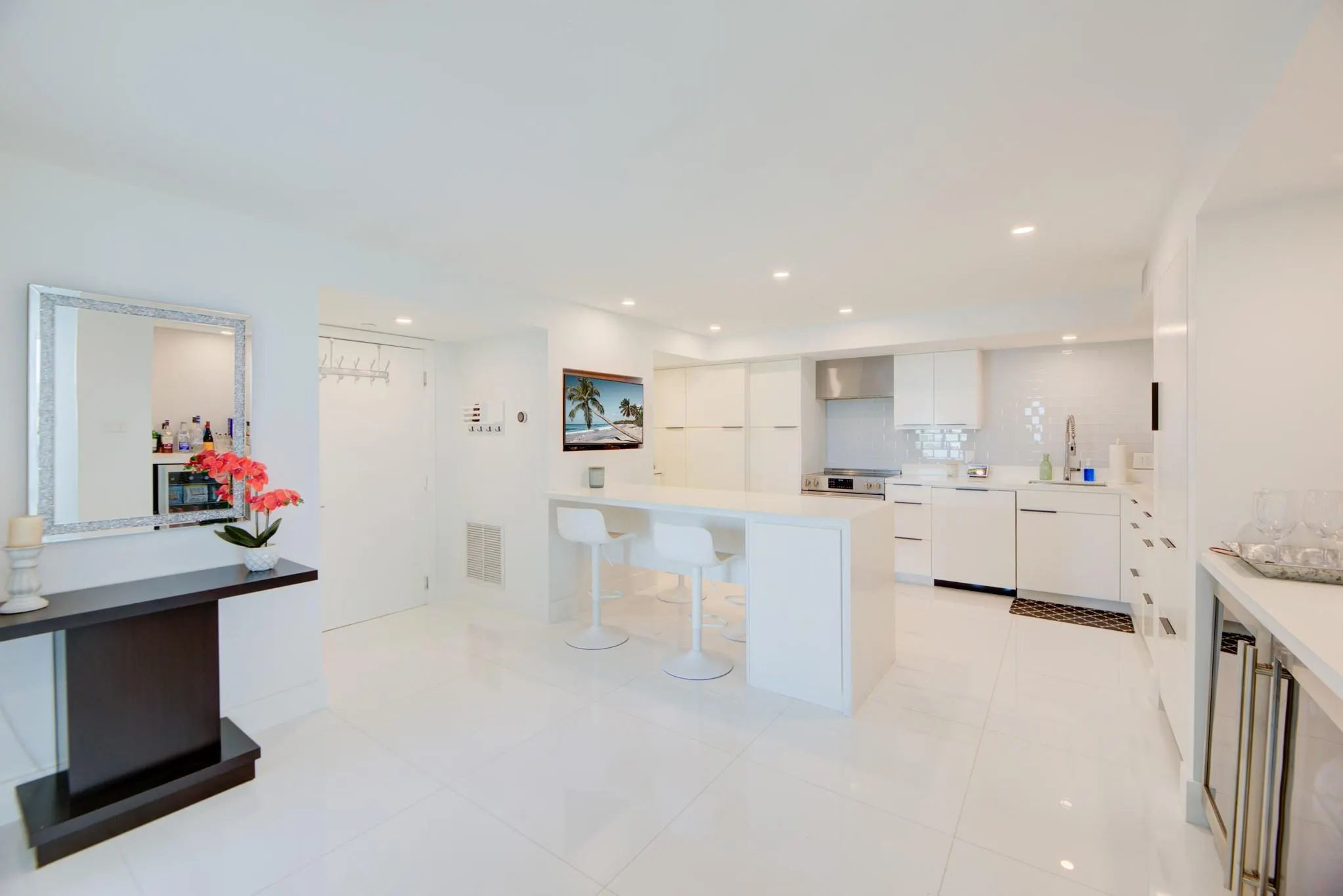 1 Las Olas Circle, #1102