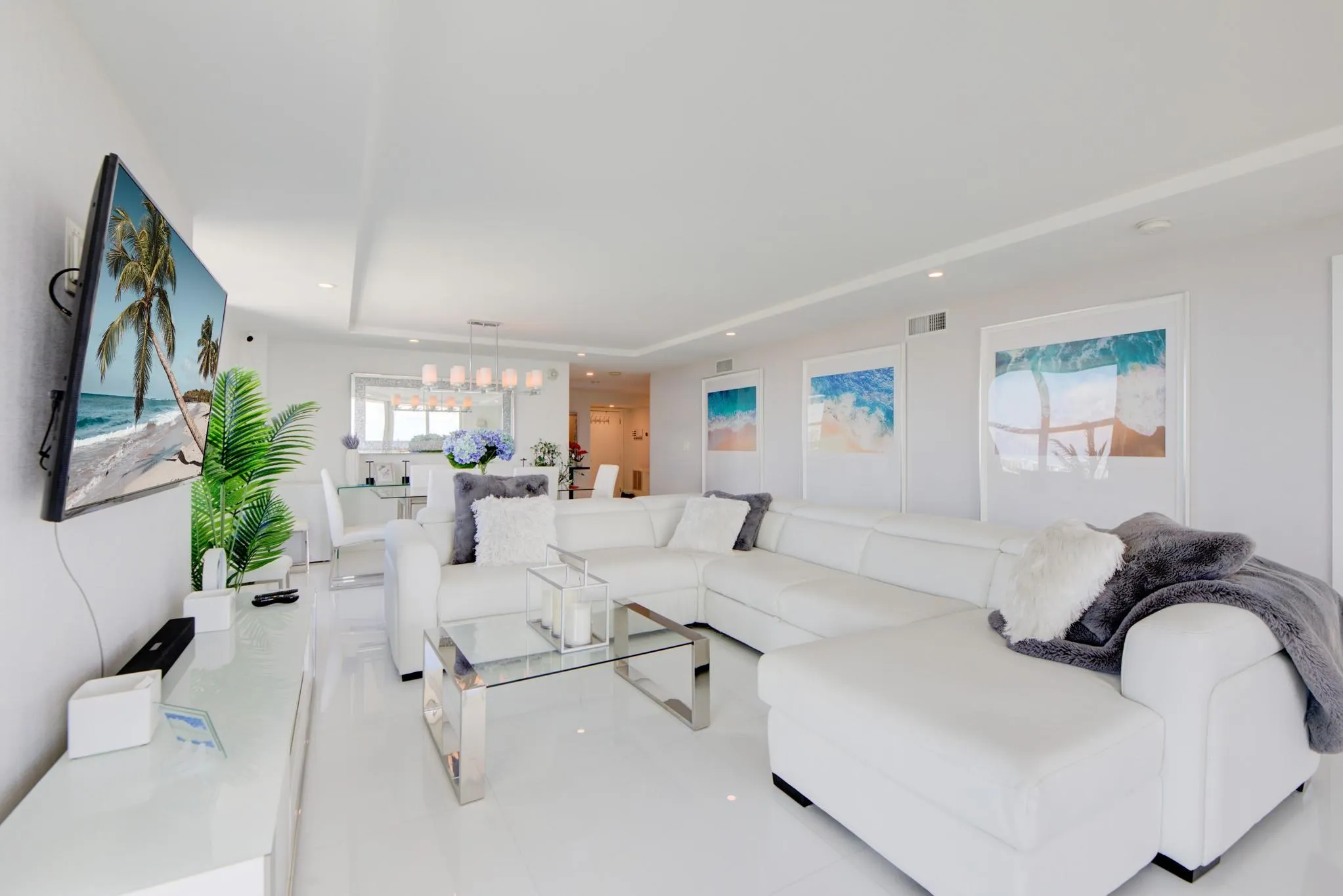 1 Las Olas Circle, #1102