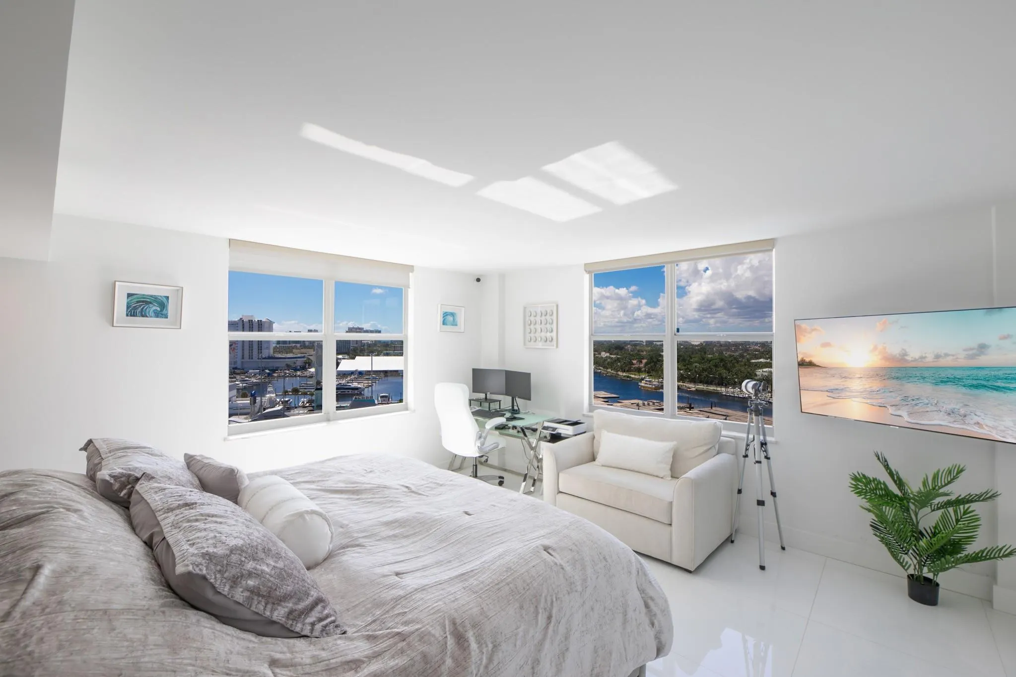 1 Las Olas Circle, #1102