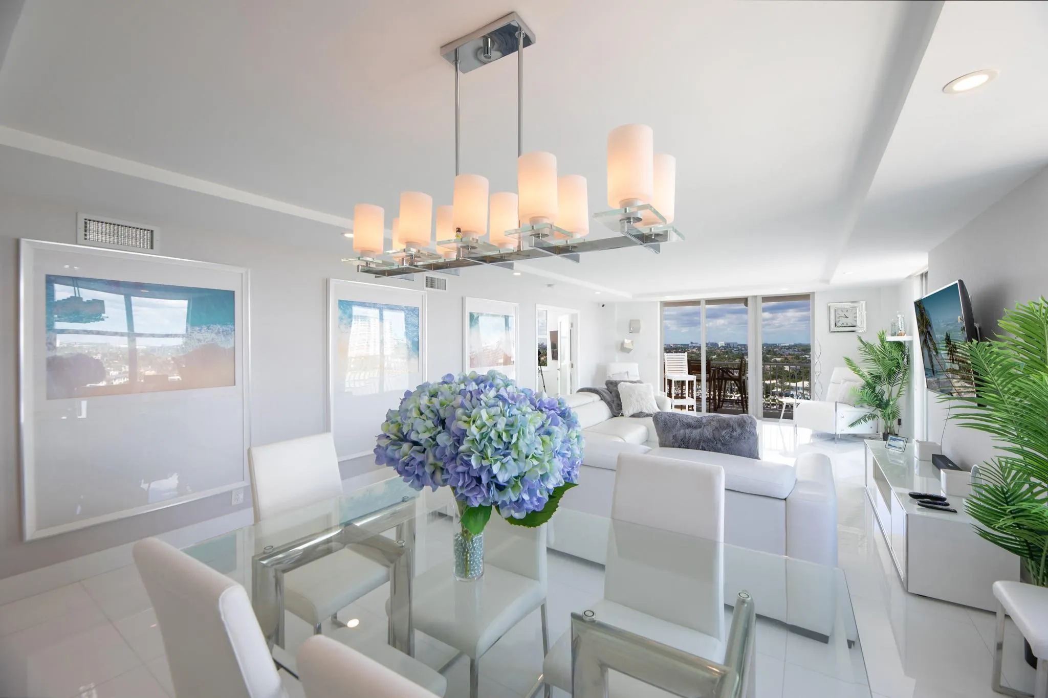 1 Las Olas Circle, #1102