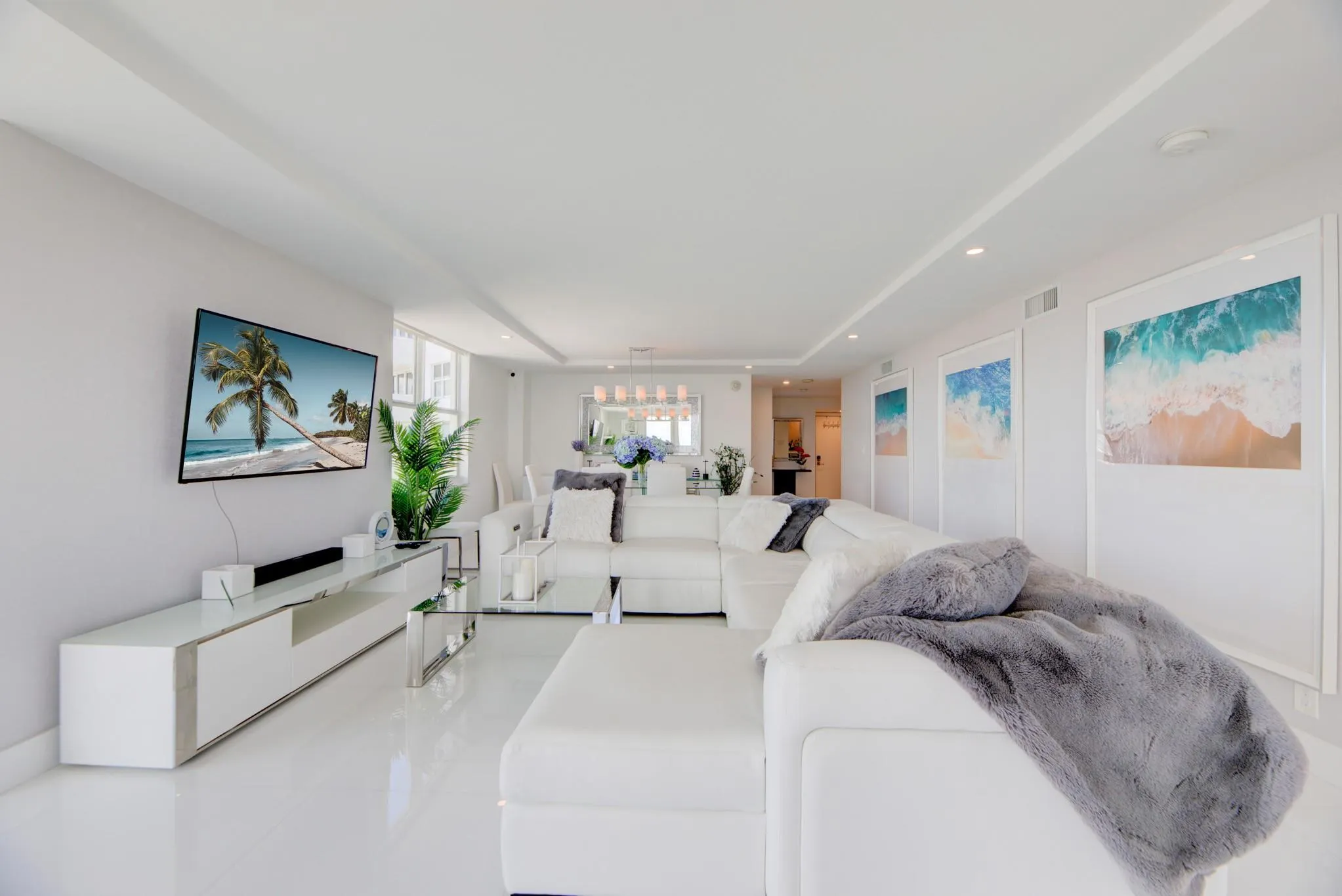 1 Las Olas Circle, #1102