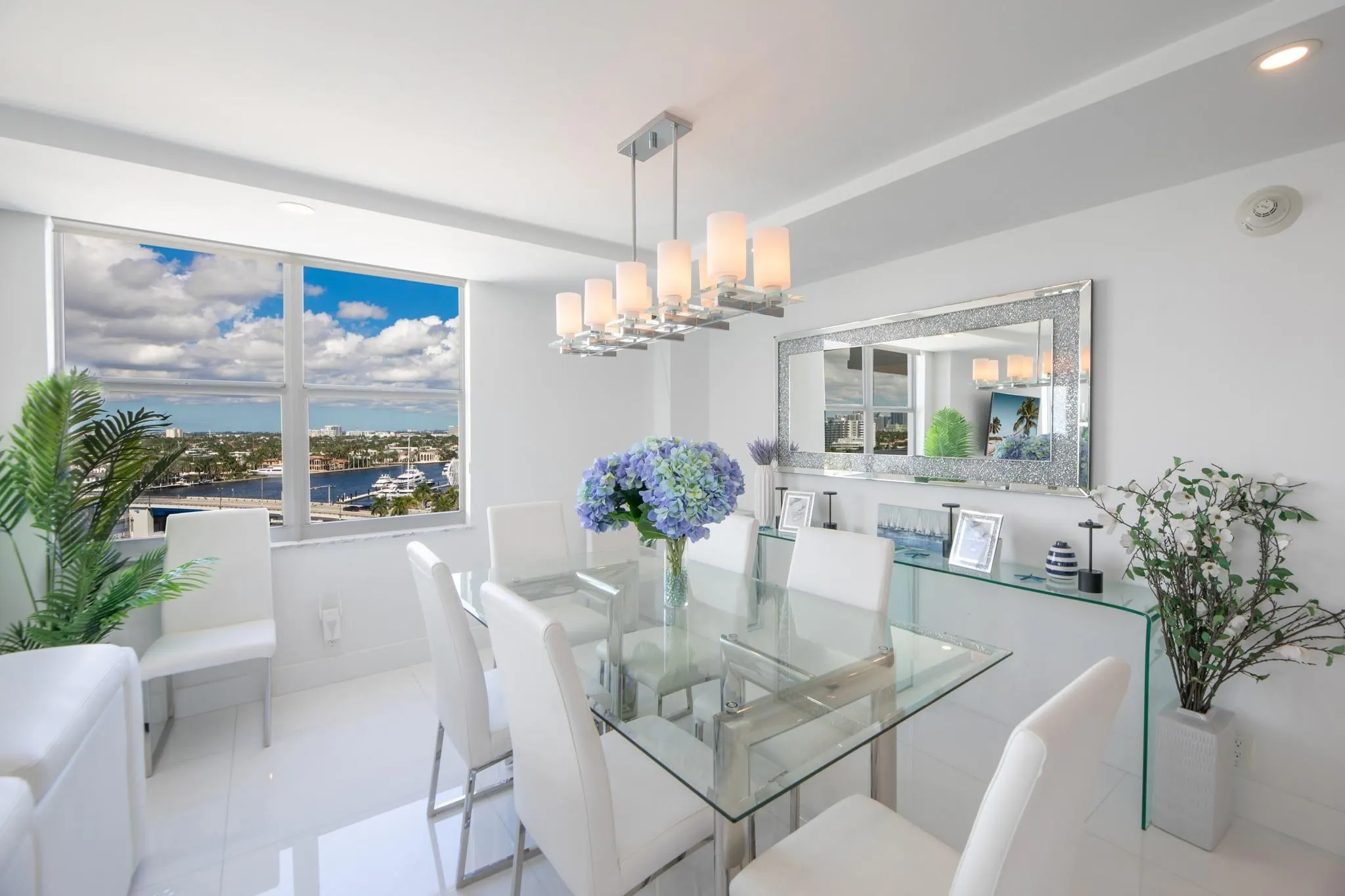 1 Las Olas Circle, #1102