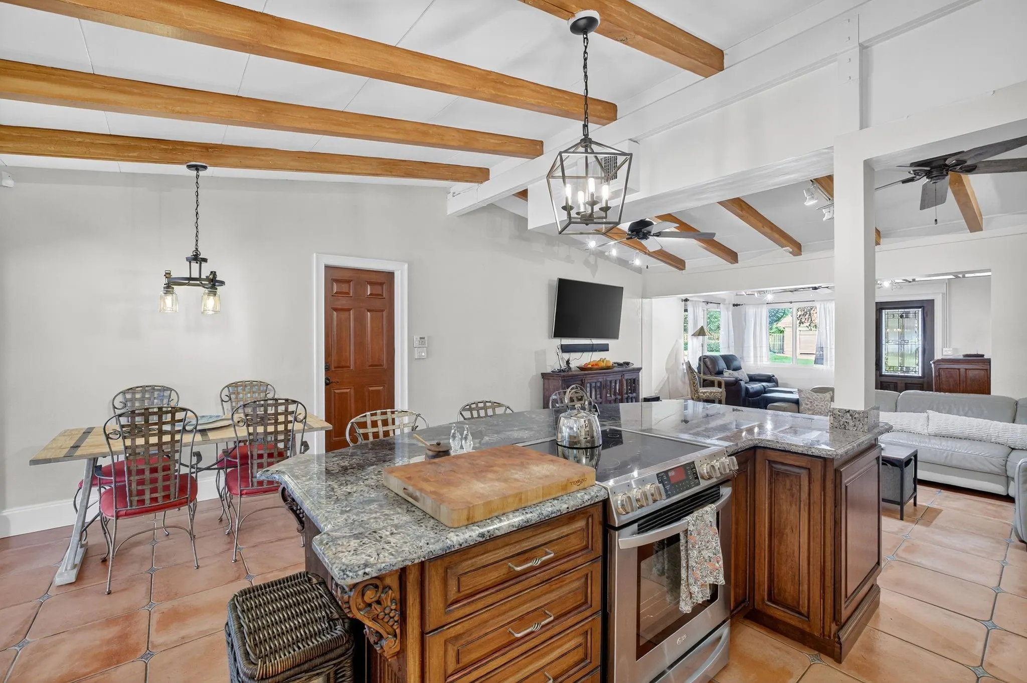 1507 SW 18th Ave
