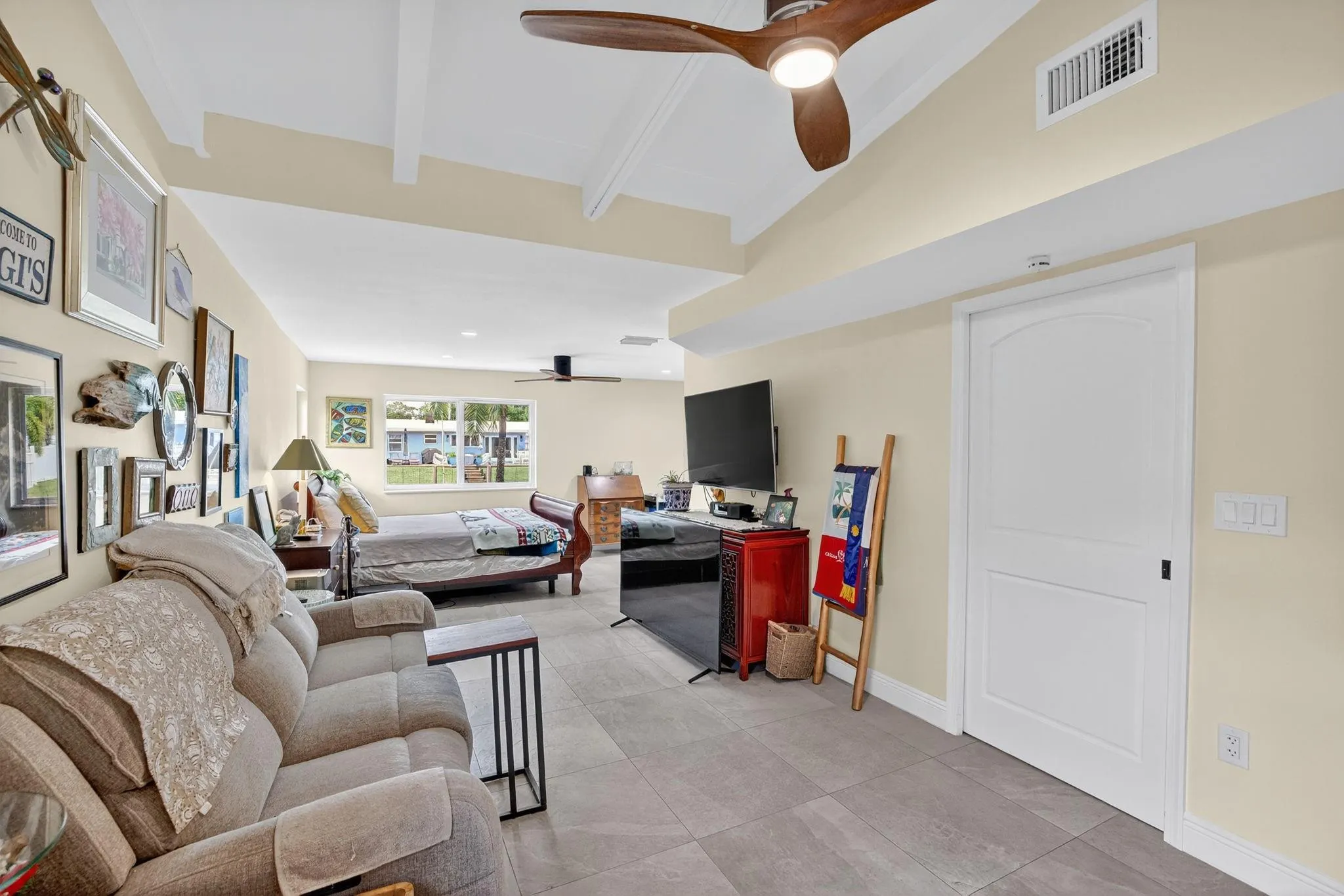 1507 SW 18th Ave