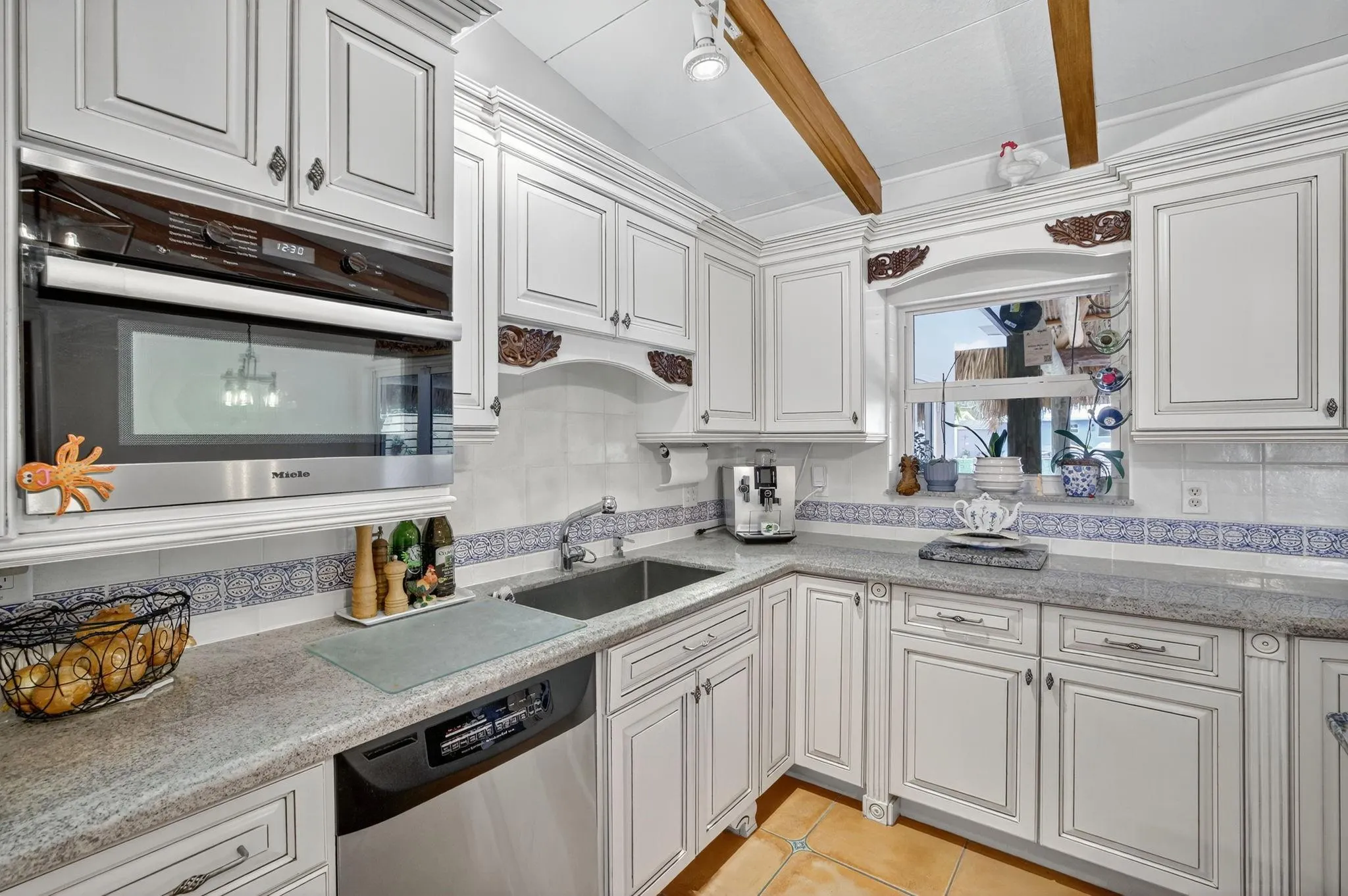 1507 SW 18th Ave
