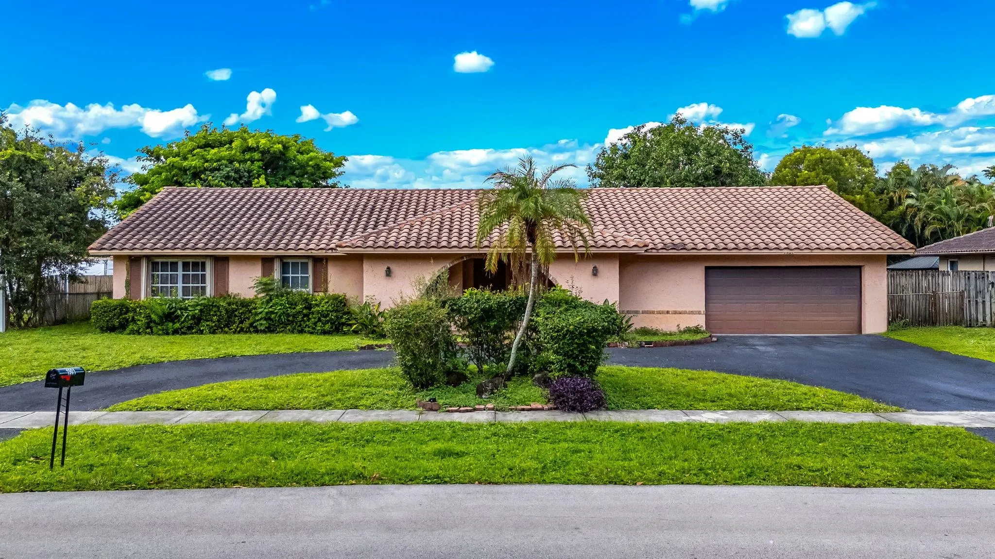 1901 SW 75th Ave