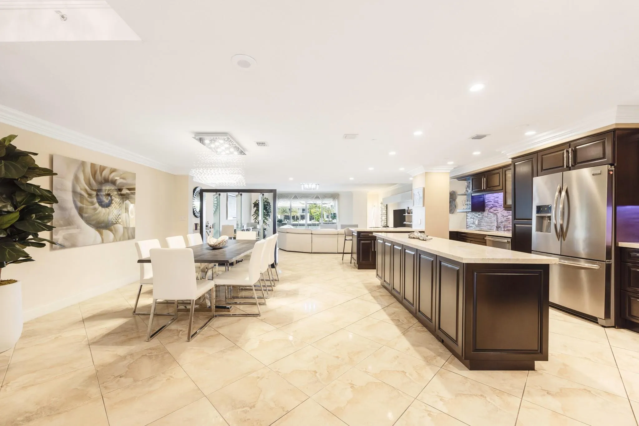 615 Bayshore Dr, #105