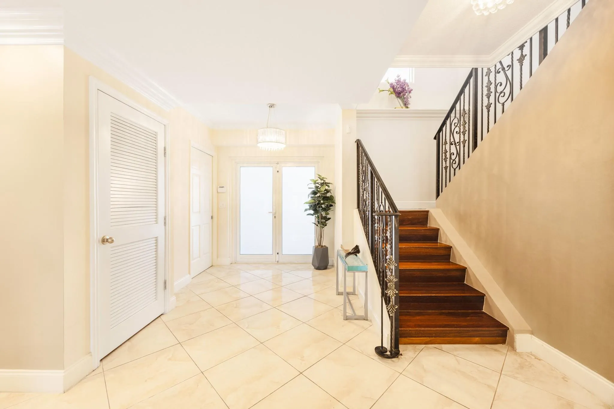 615 Bayshore Dr, #105