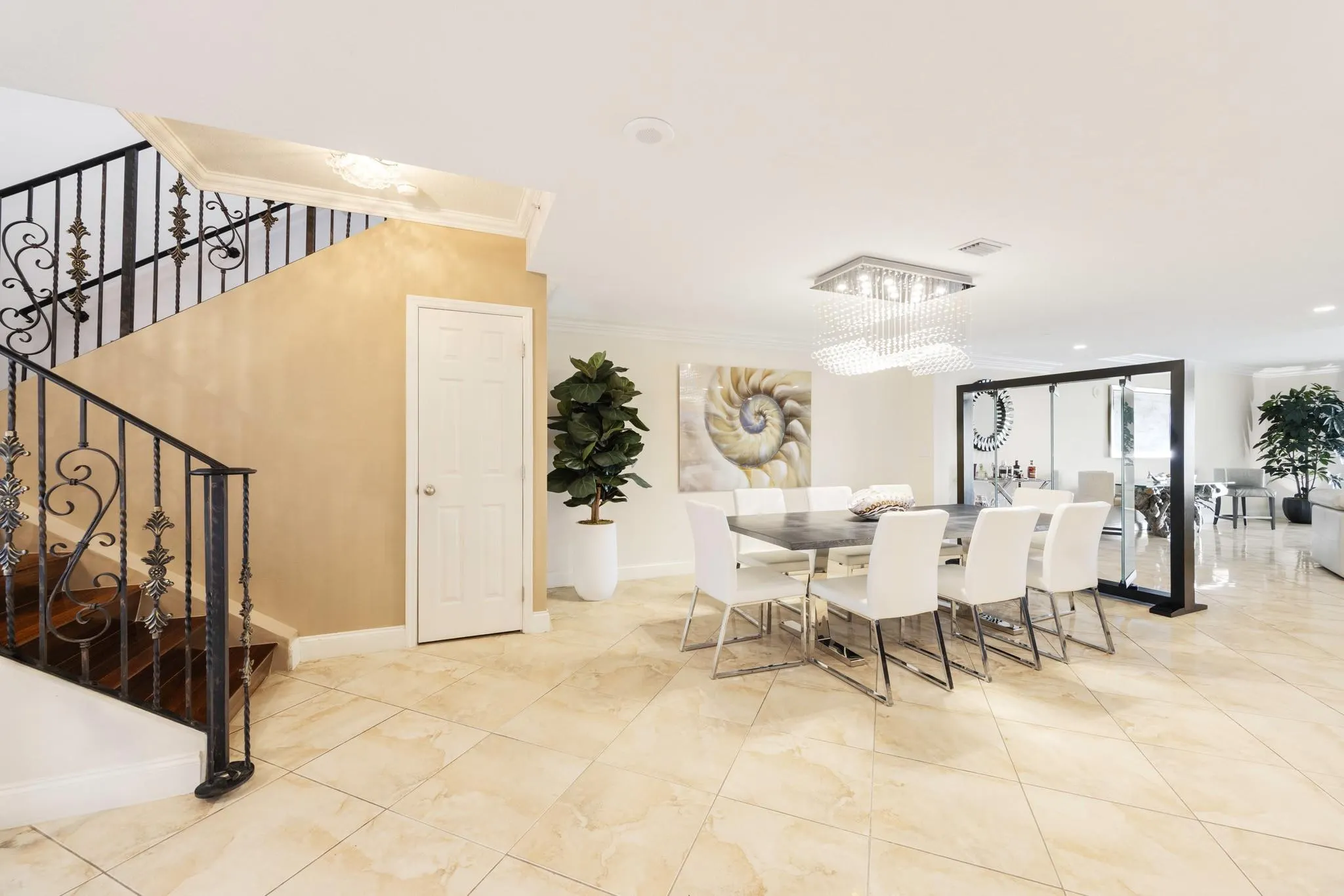 615 Bayshore Dr, #105