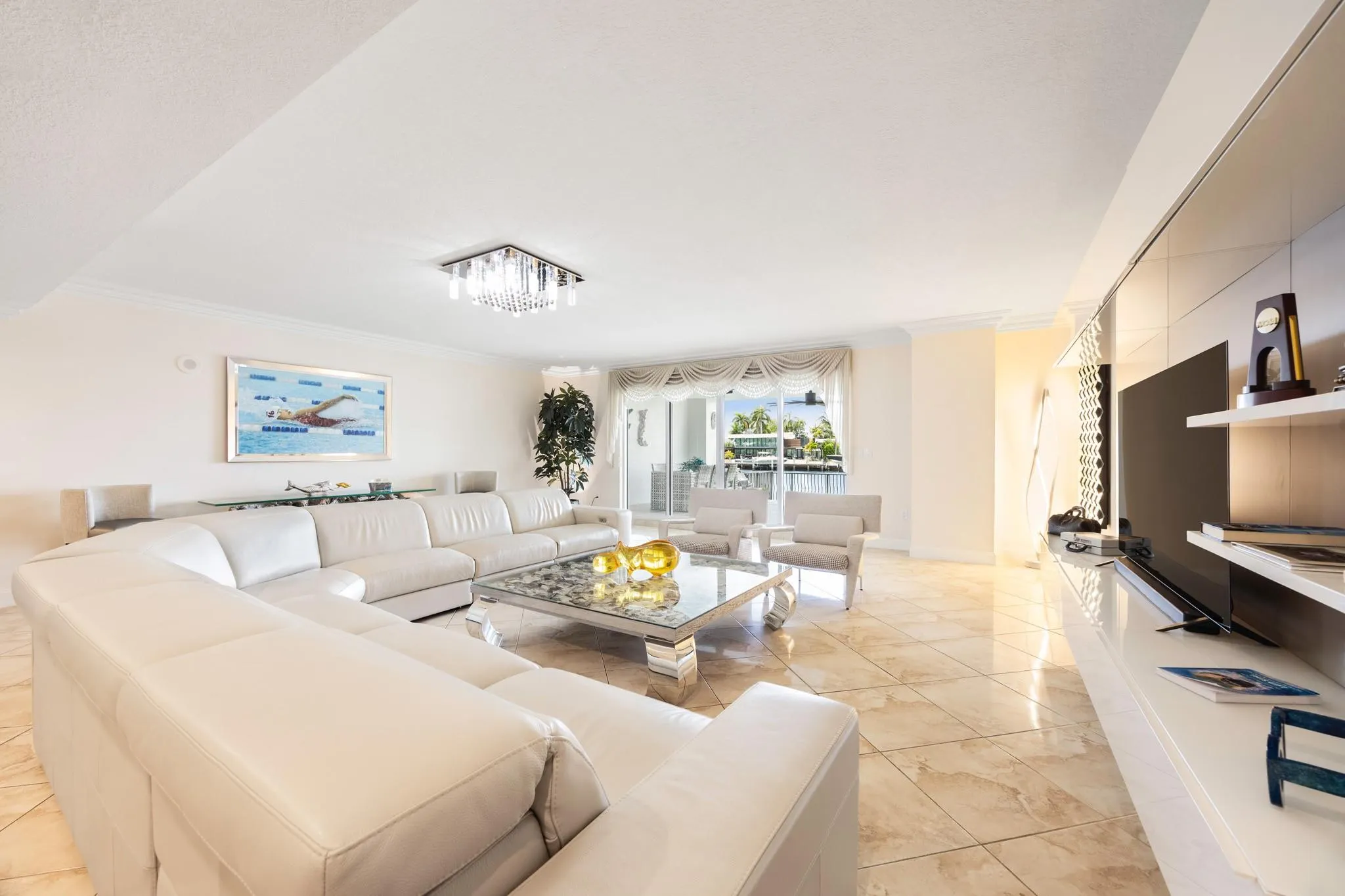 615 Bayshore Dr, #105