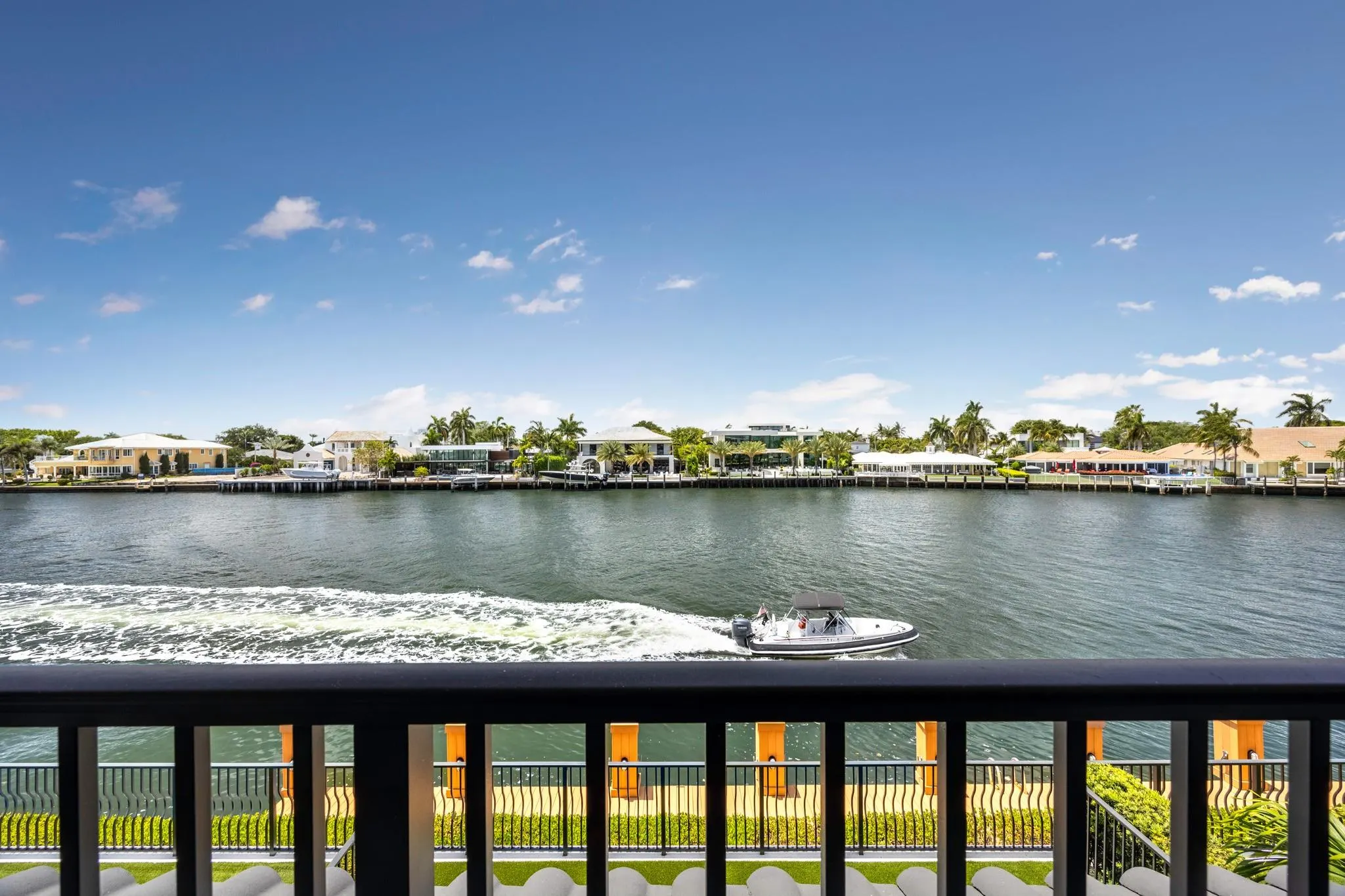 615 Bayshore Dr, #105