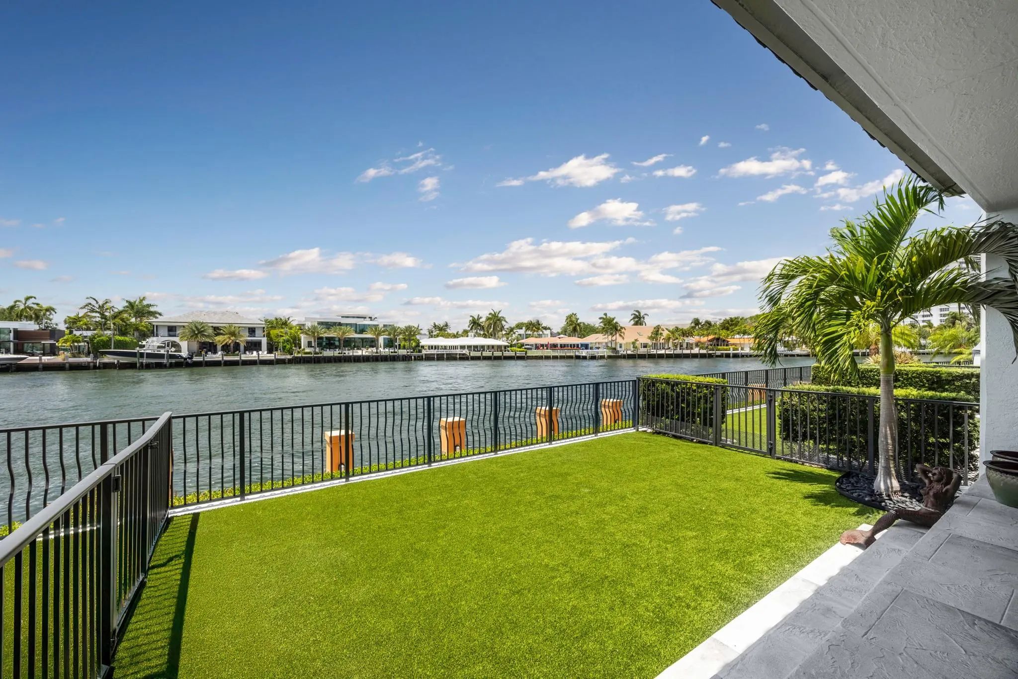 615 Bayshore Dr, #105