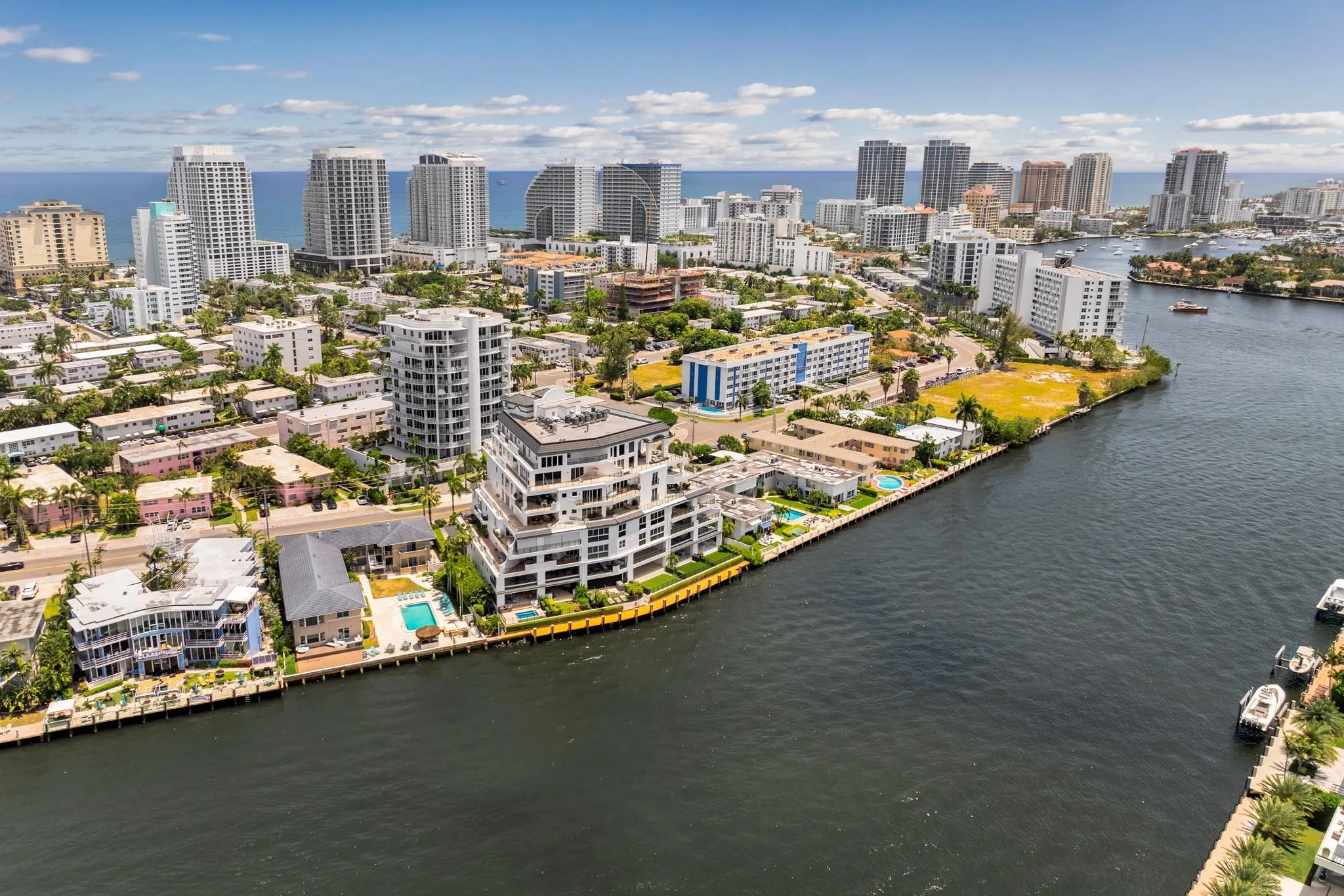 615 Bayshore Dr, #105