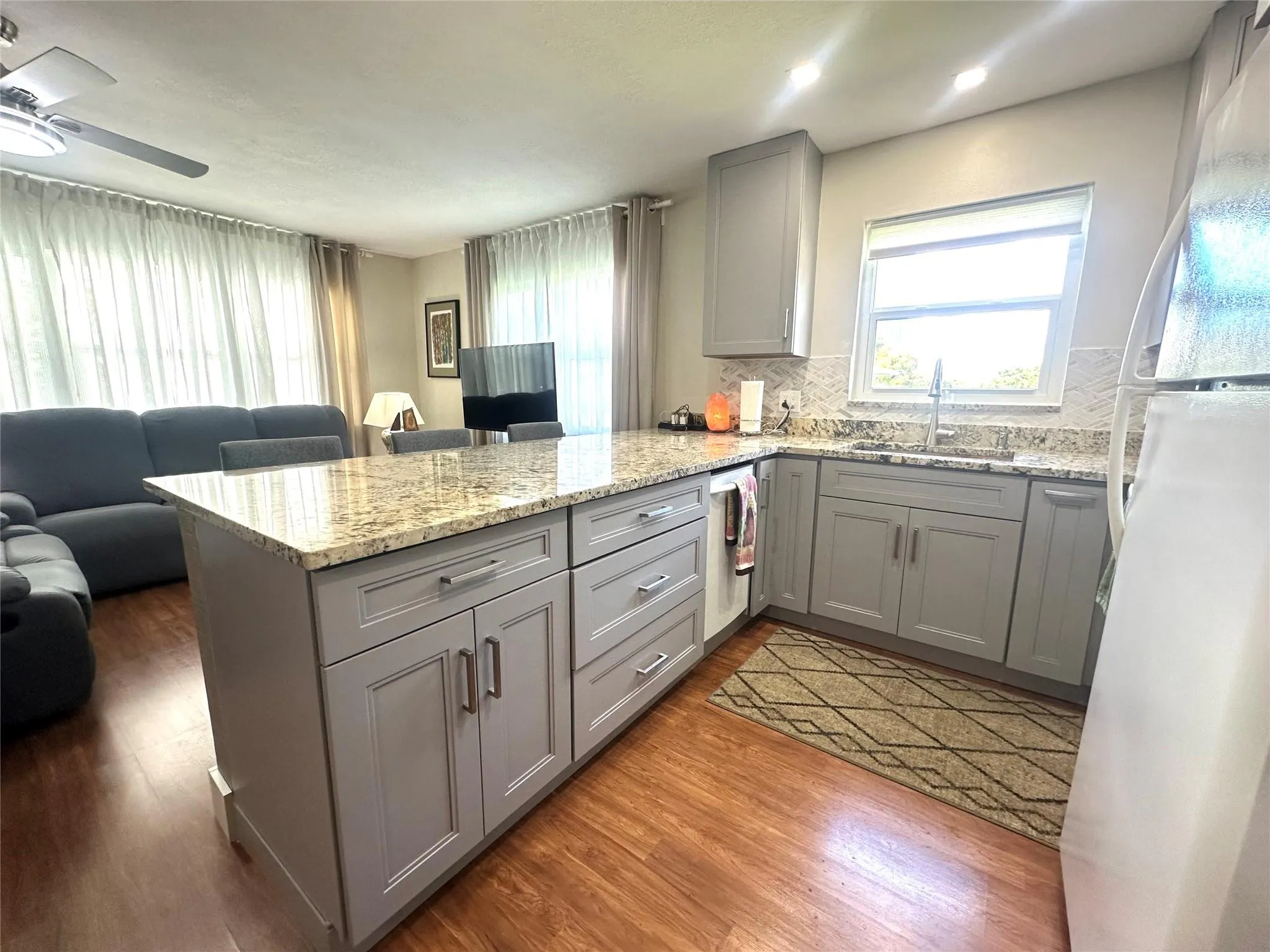 528 Tilford X, #528