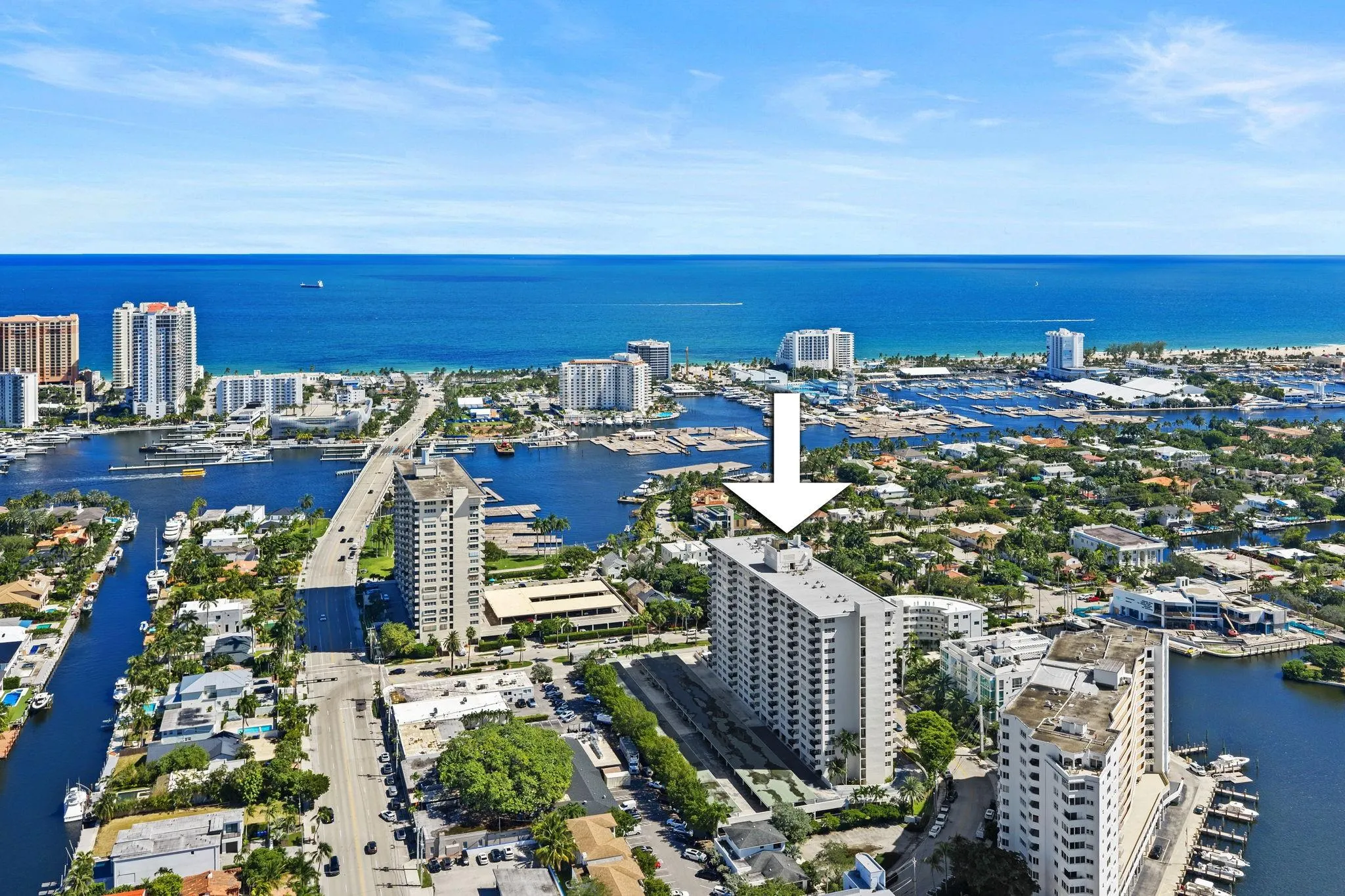 340 Sunset Dr, #401