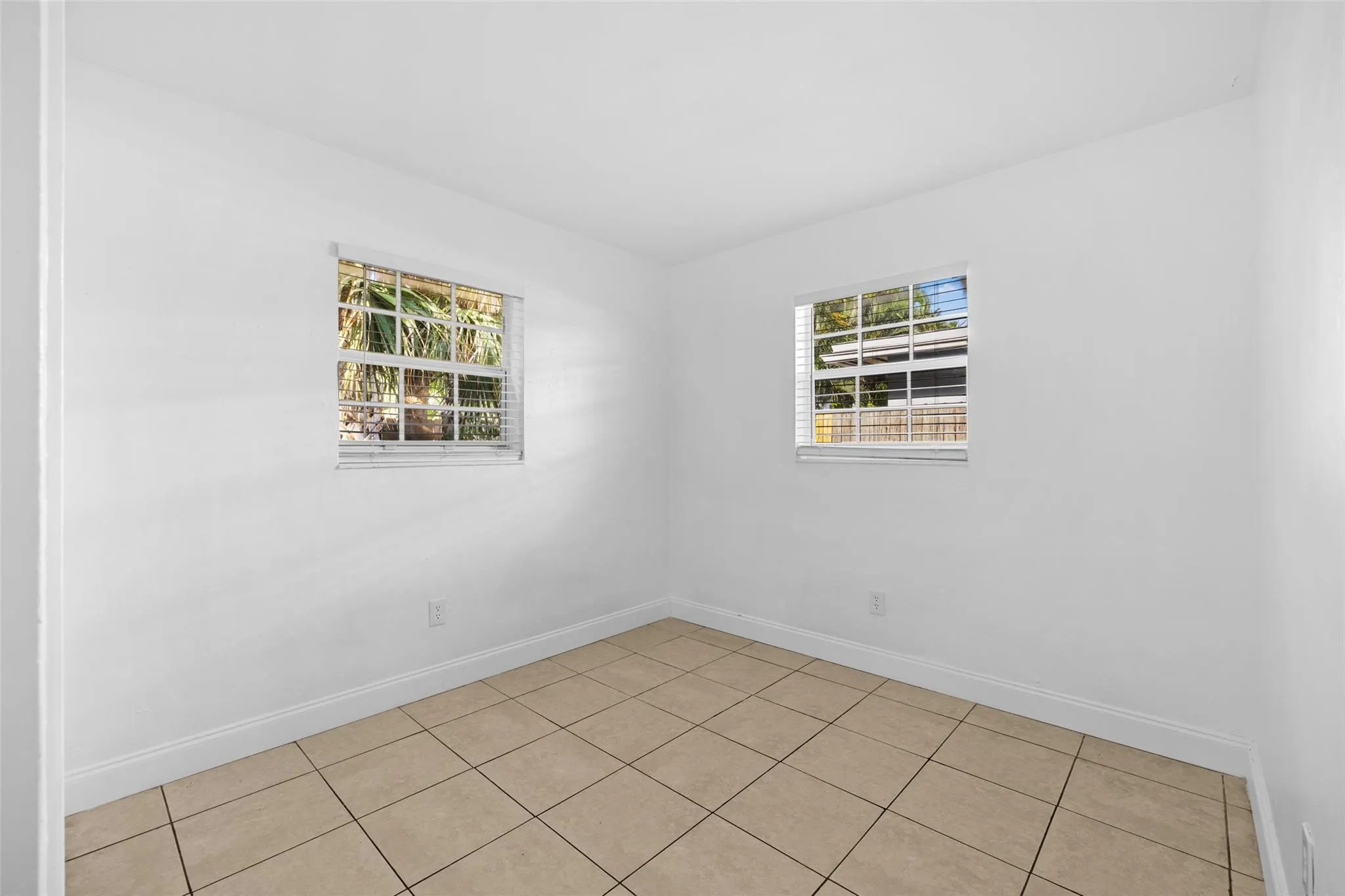 1023 NE 23rd Dr